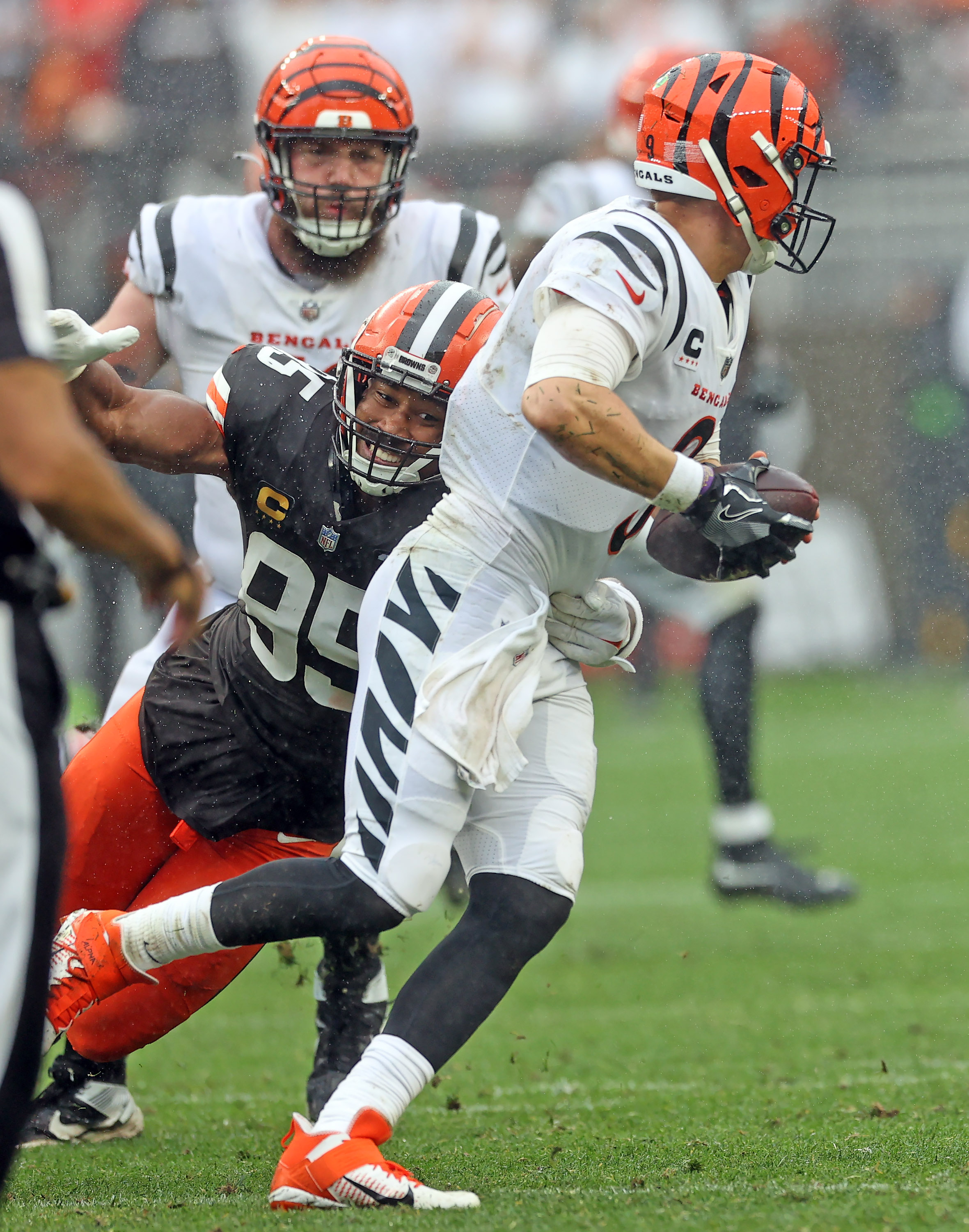 Cleveland Browns defensive end Myles Garrett (95) sacks Cincinnati Bengals  quarterback Joe Burrow (9) during an NFL football game, Sunday, Sep. 10,  2023, in Cleveland. (AP Photo/Kirk Irwin Stock Photo - Alamy