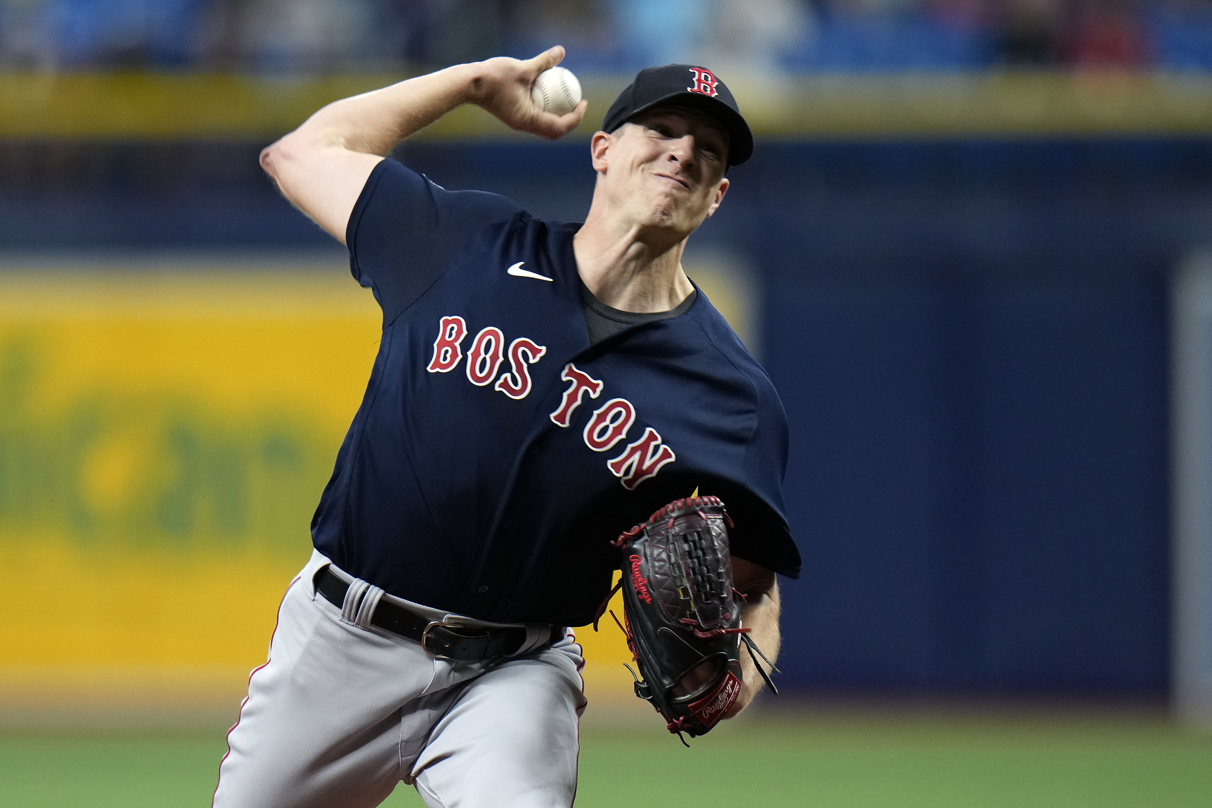 Rays remain unbeaten on Brandon Lowe's HR against Red Sox