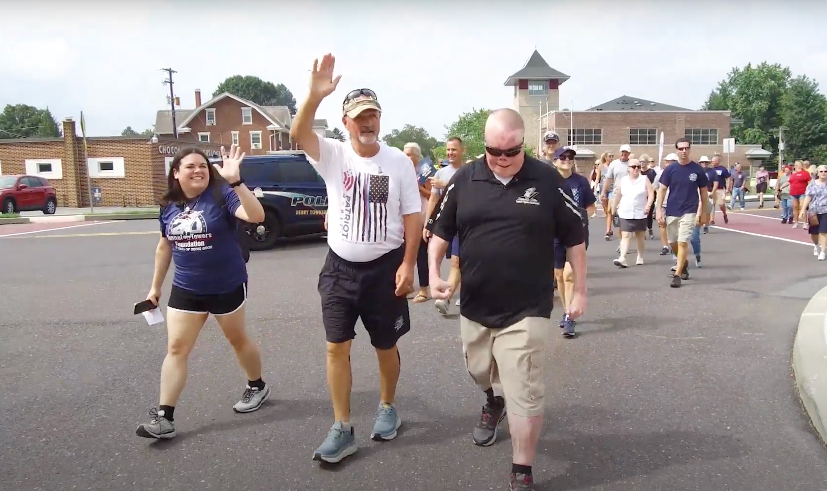 Frank Siller leads Pa. parade as he nears end of 'Never Forget Walk'  honoring 9/11 heroes - silive.com