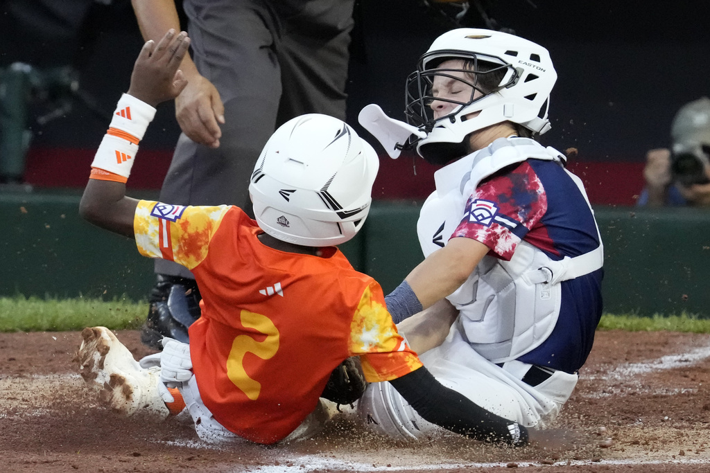 Smithfield Little League helps open the Little League World Series