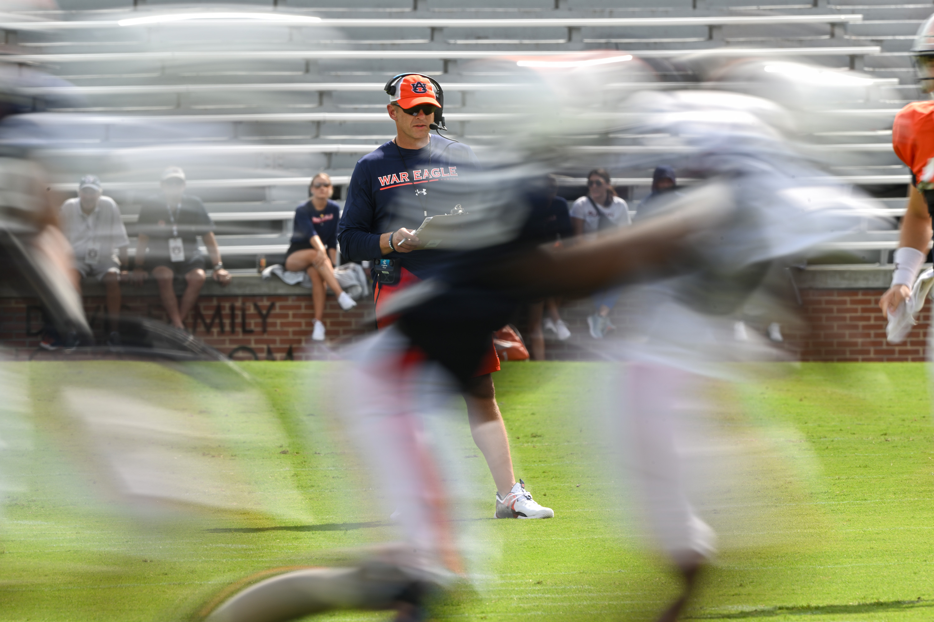 Auburn defeats Alabama, 13-8, in fall exhibition action - Sports  Illustrated Auburn Tigers News, Analysis and More