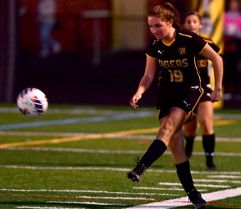 Class 2A Girls Soccer: Northwestern Lehigh Vs. Holy Redeemer ...