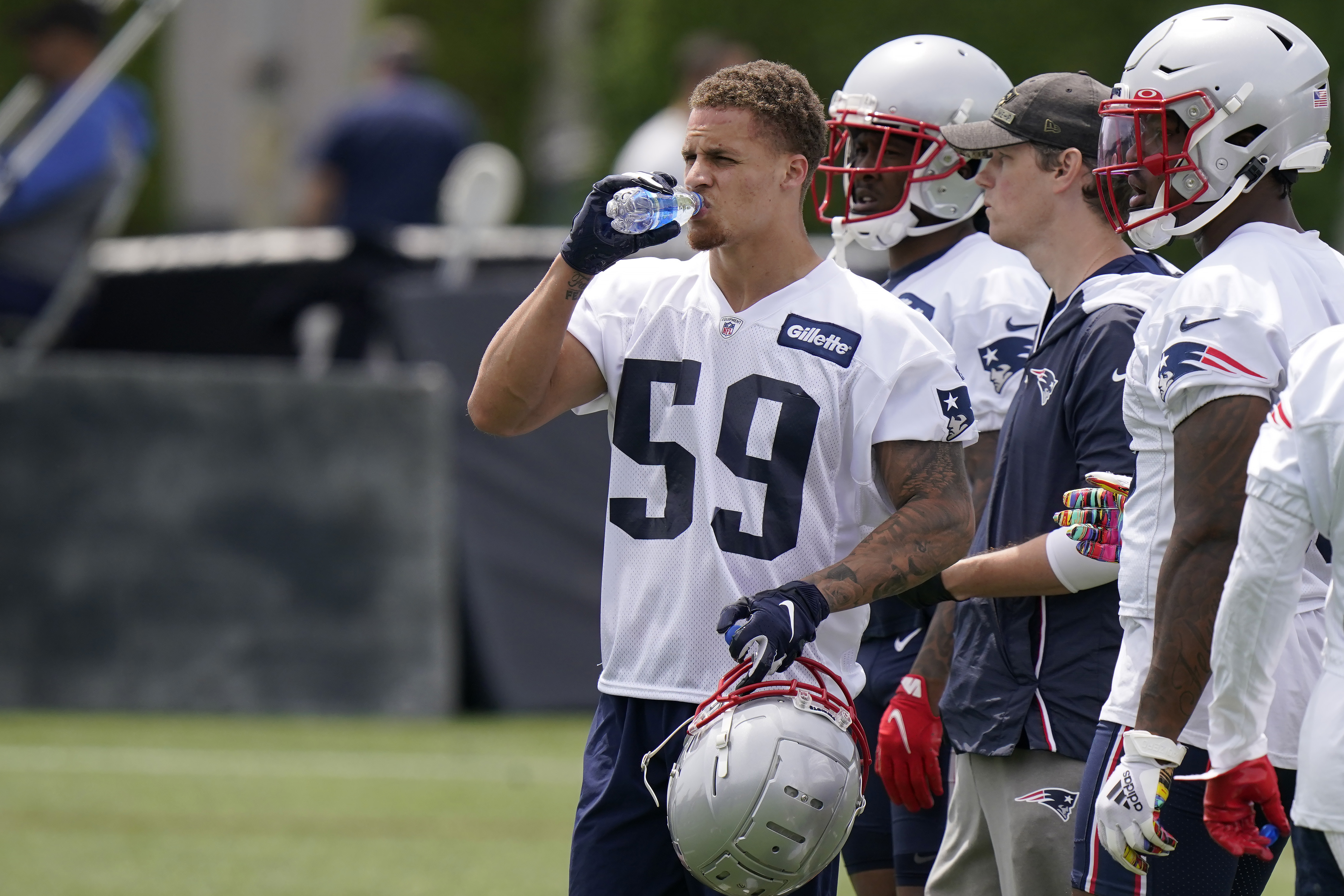 New England Patriots wide receiver Tre Nixon (82) warms uo before