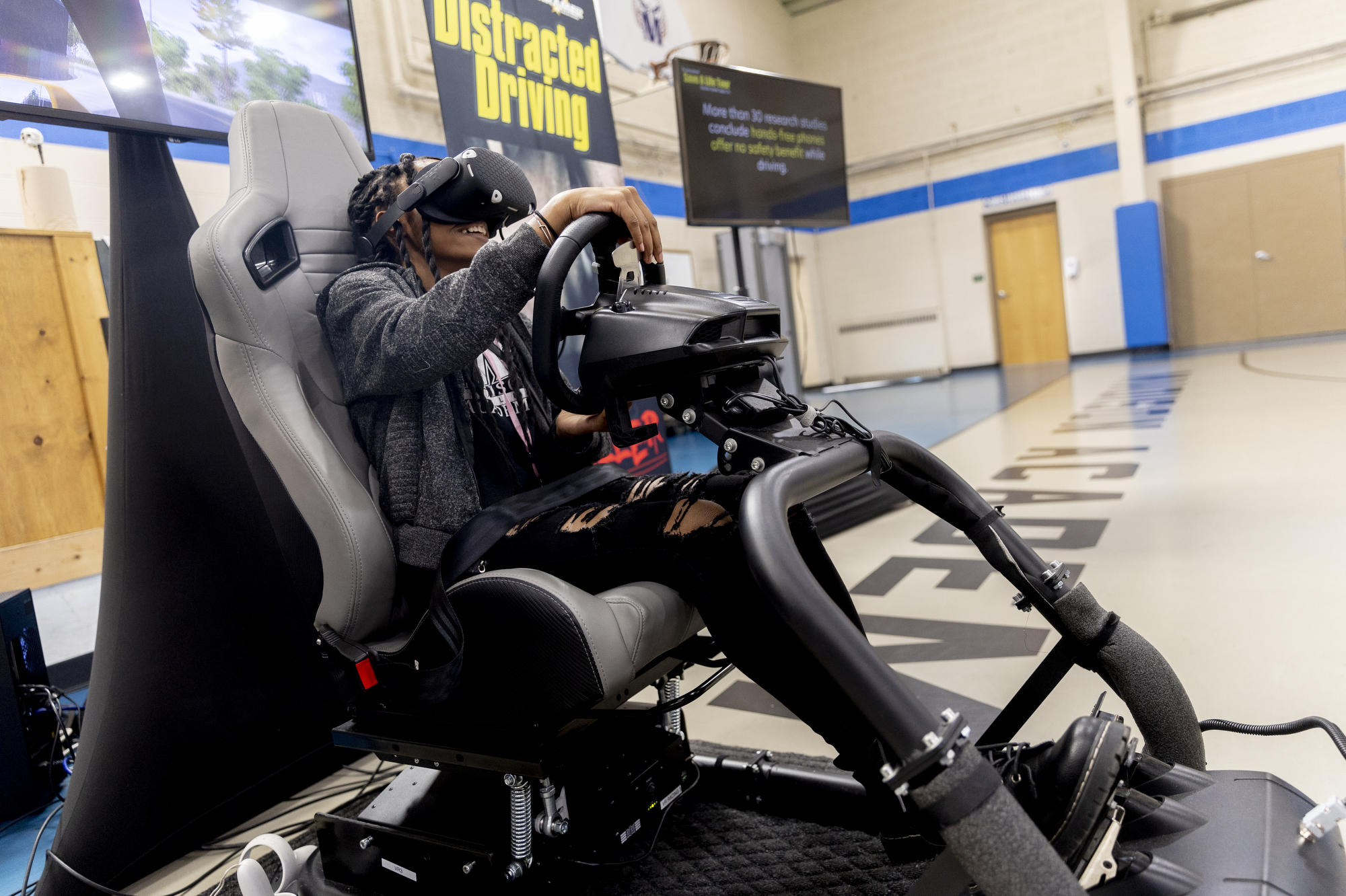 Michigan high schoolers experience impaired, texting while driving simulations