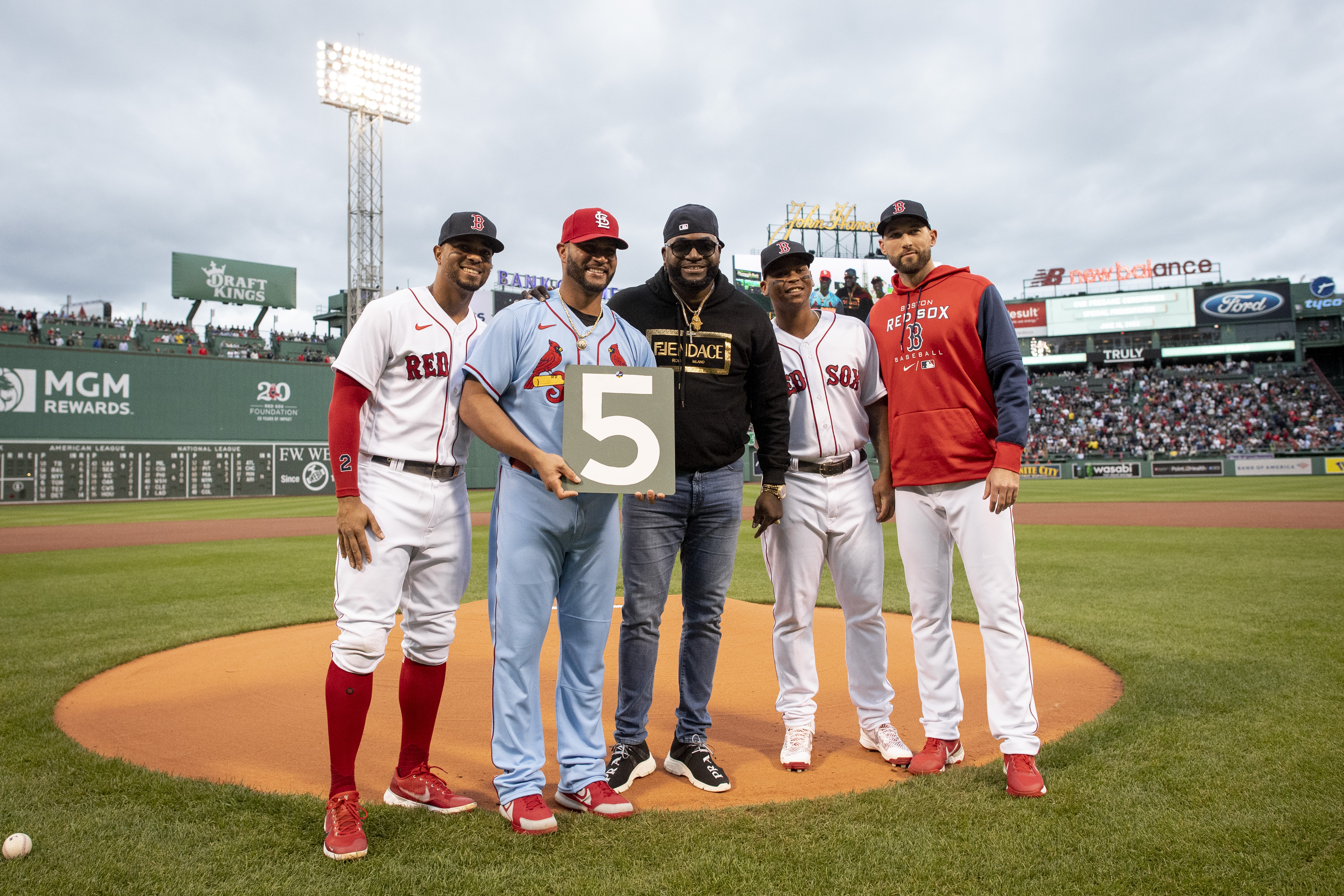 Boston Red Sox legend David Ortiz makes surprise appearance to honor Albert  Pujols at Fenway Park 