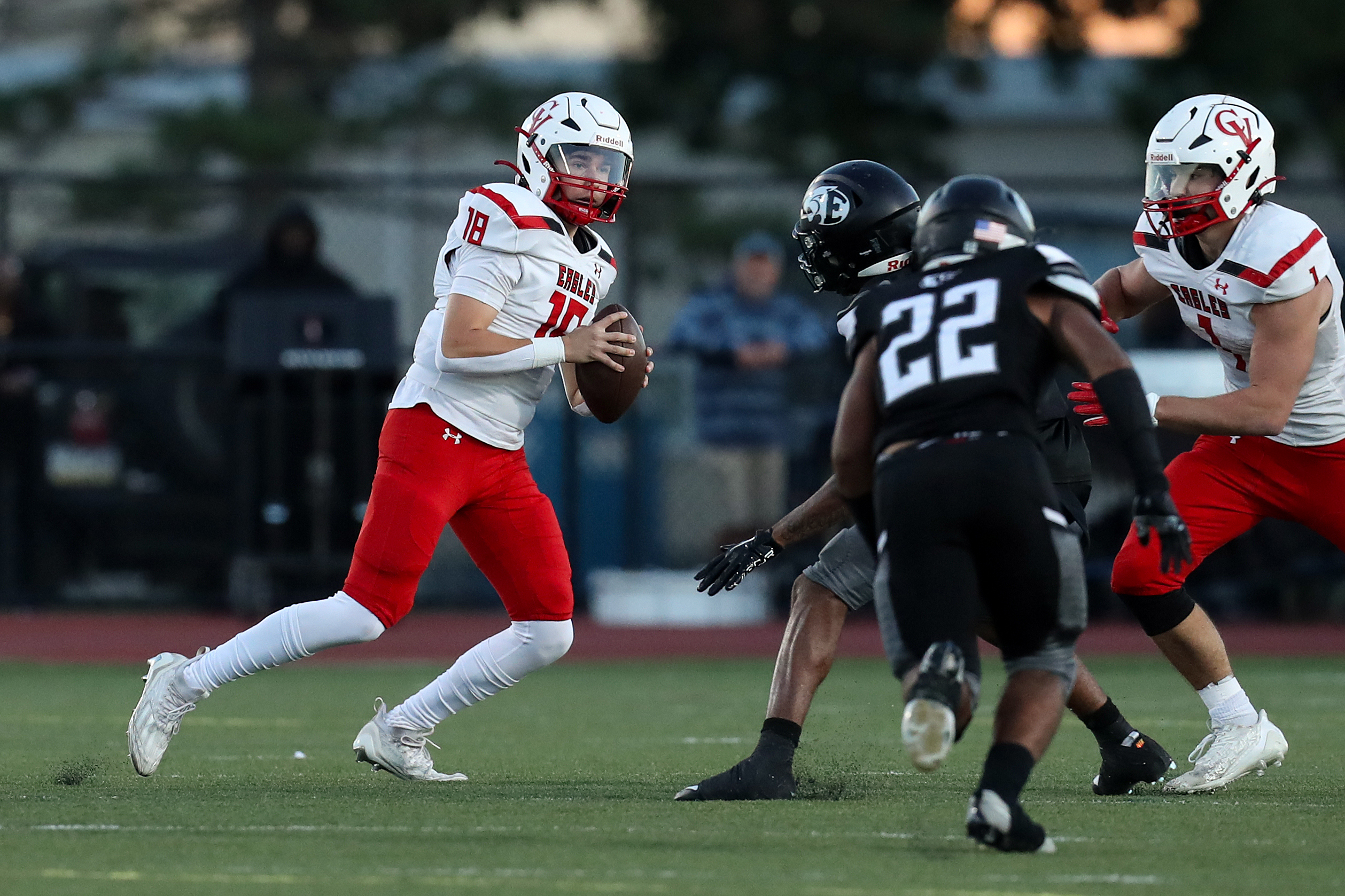 Cumberland Valley vs Central Dauphin East football - pennlive.com