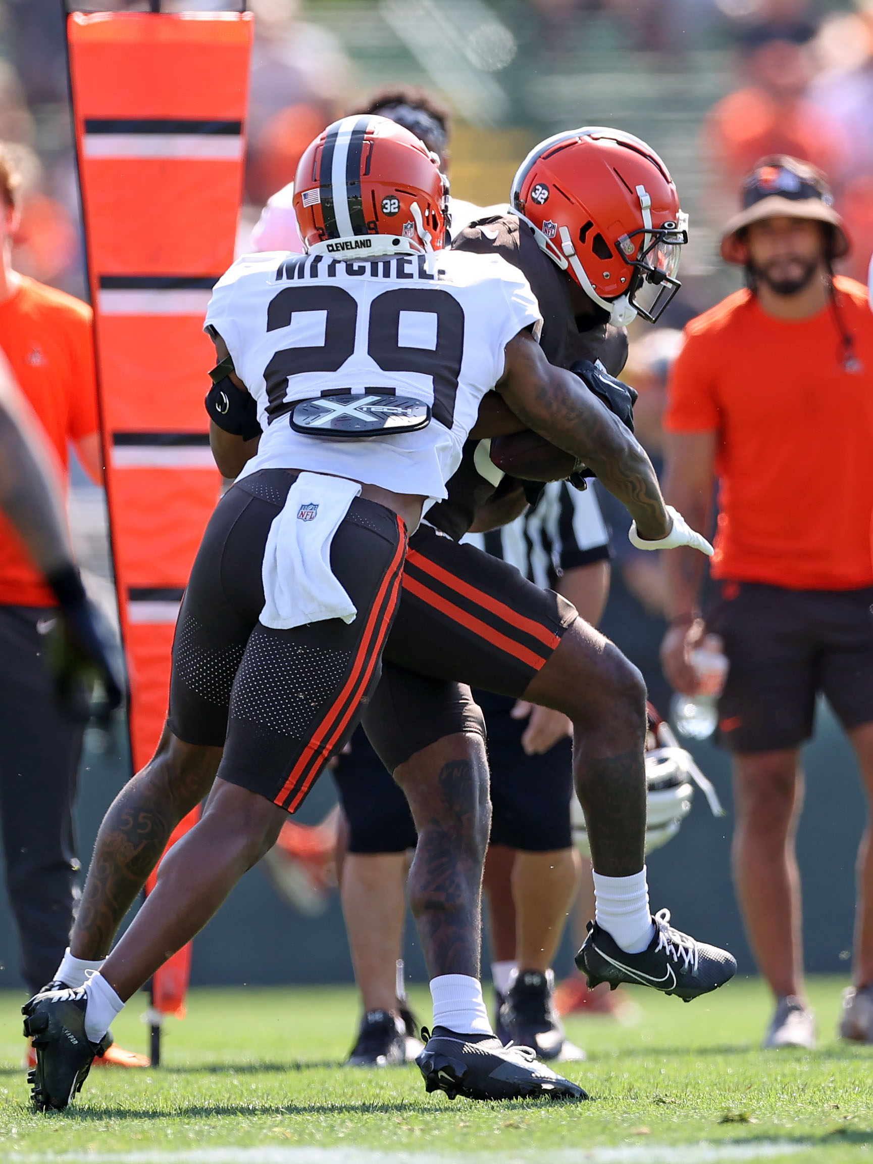 Browns RB usage: Jerome Ford scores vs. Titans, backfield remains split in  first half - DraftKings Network