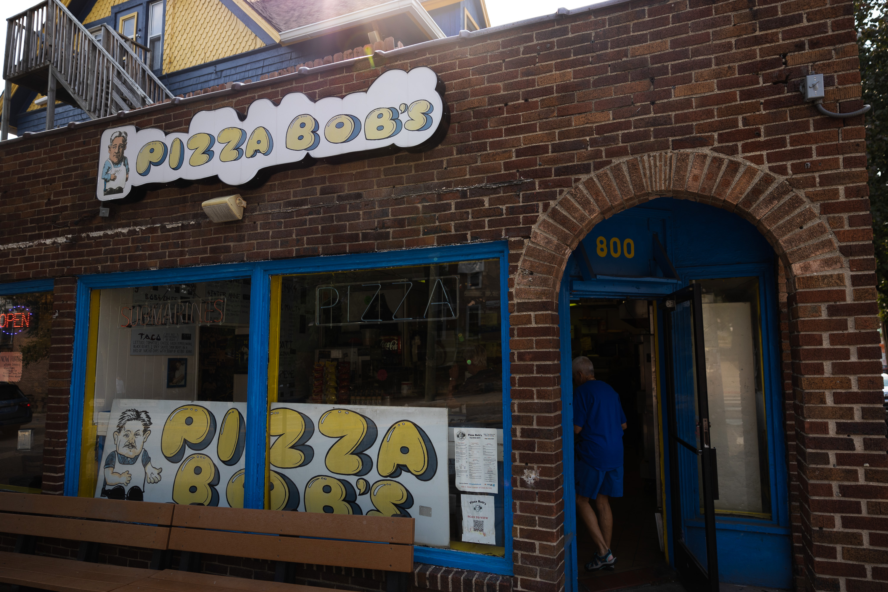 Local Eats Pizza Bob