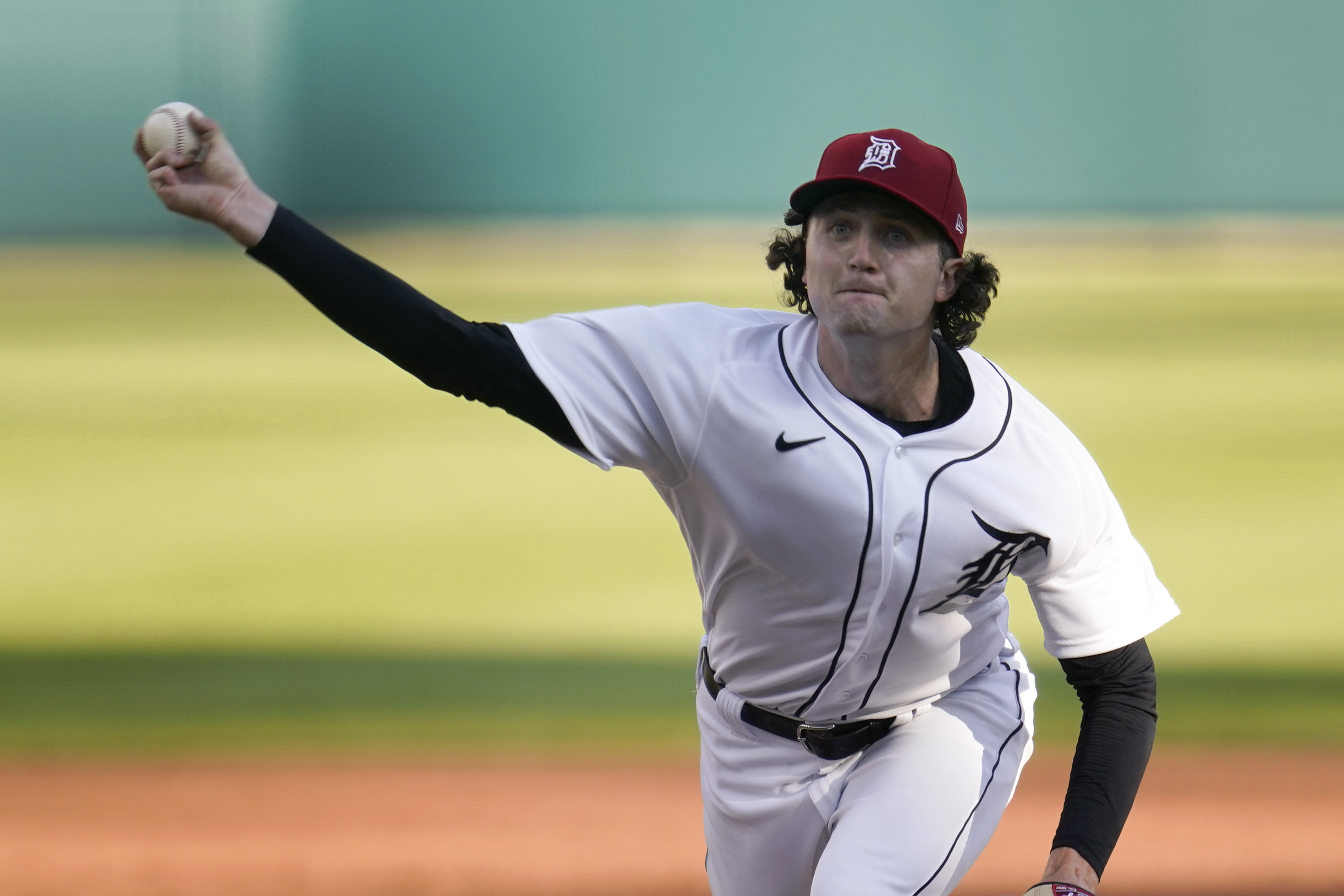 Top draft pick Andrew Vaughn drops in on Chicago White Sox