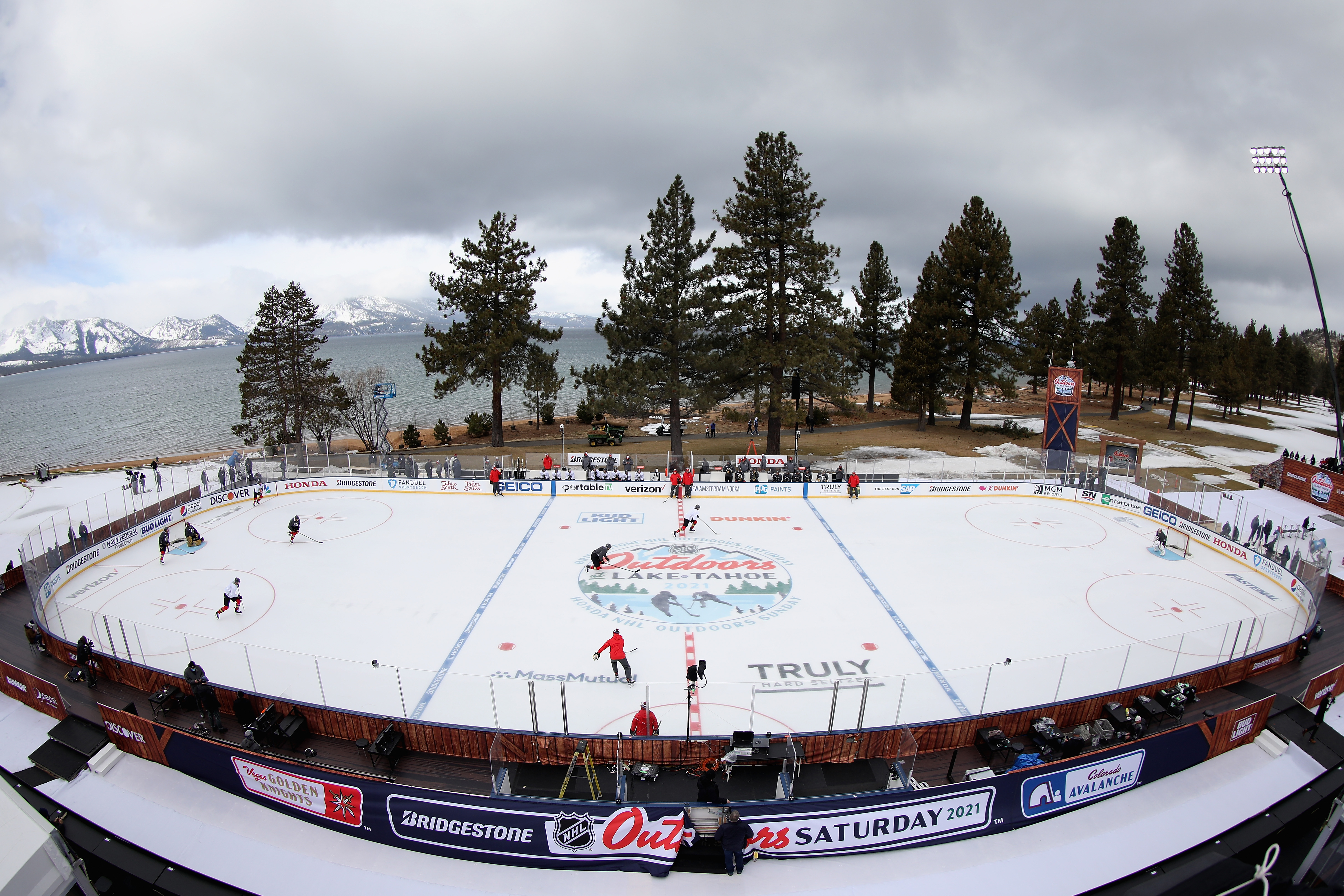 NHL moves up start of Boston Bruins Lake Tahoe outdoor game to
