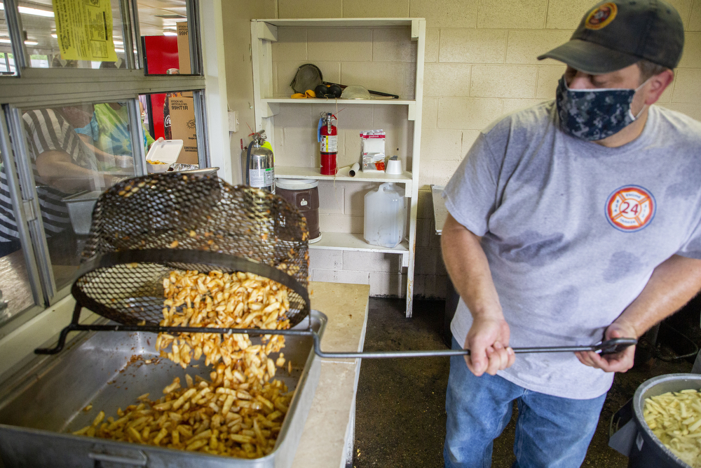 Lisburn fire company's annual Olde Time Festival feeds thousands