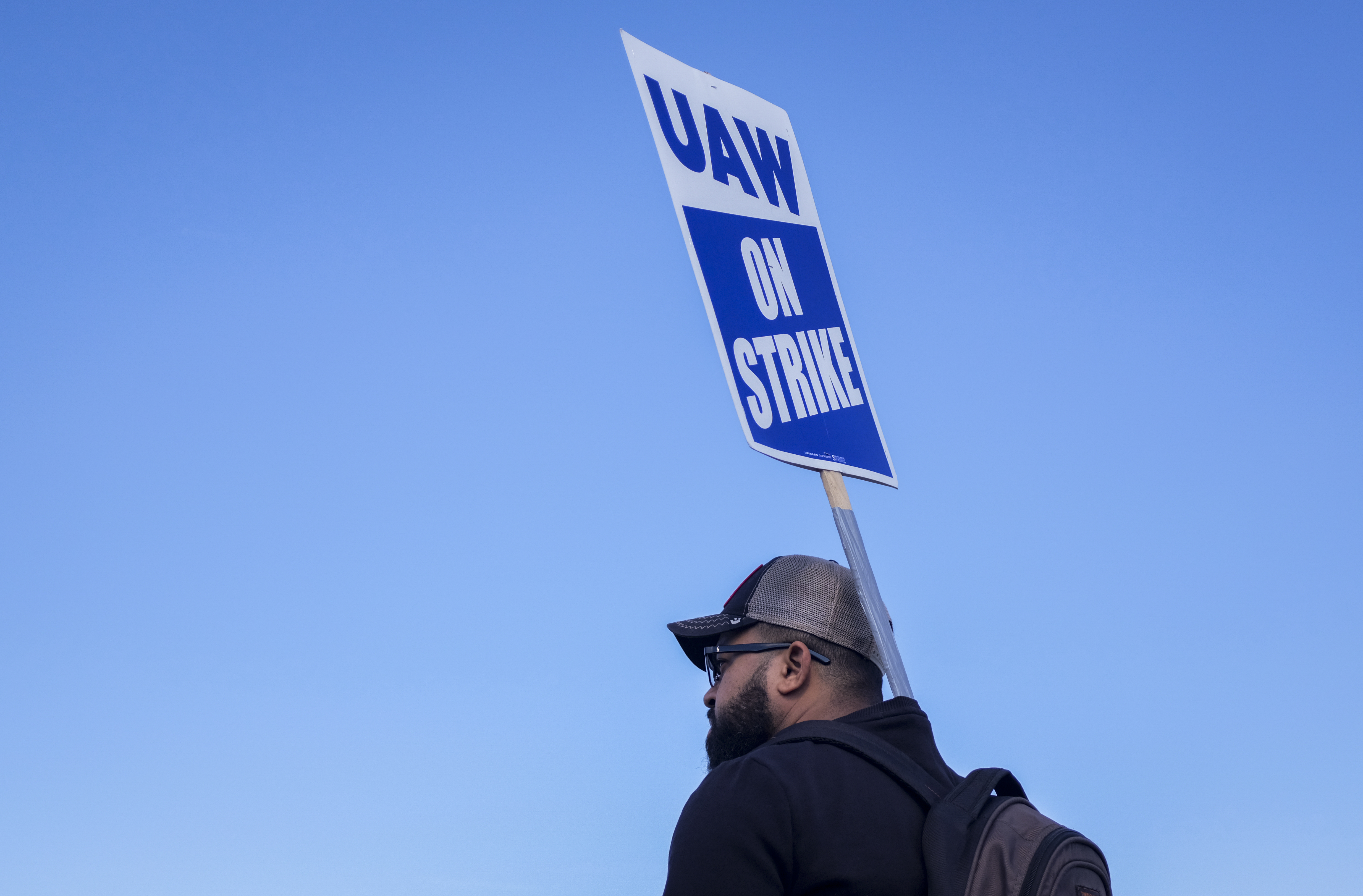 Striking workers’ jobs on the line in Lehigh Co. as Mack Trucks puts up final offer, union says