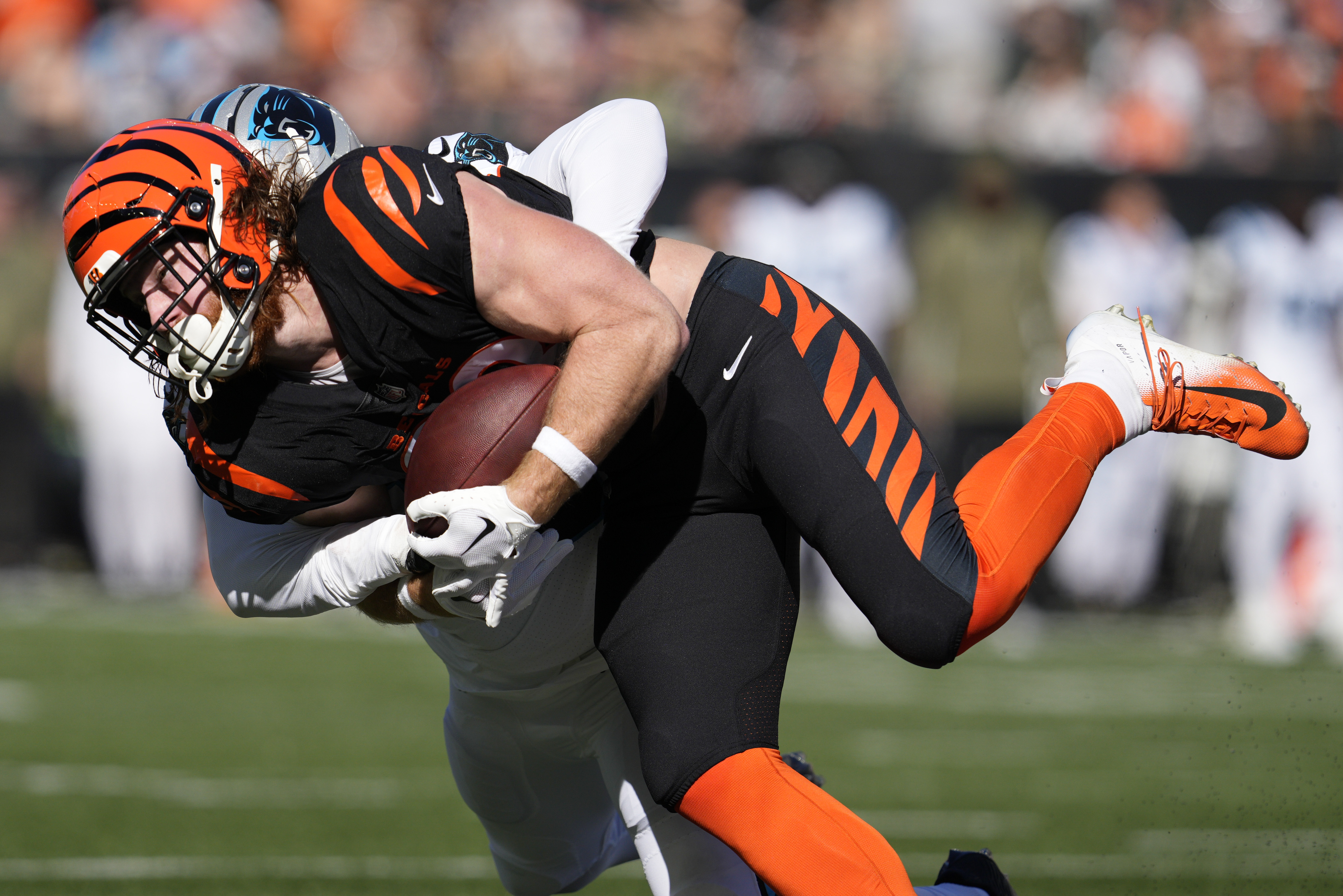 Bengals get blowout win vs. Panthers behind Joe Mixon's record day