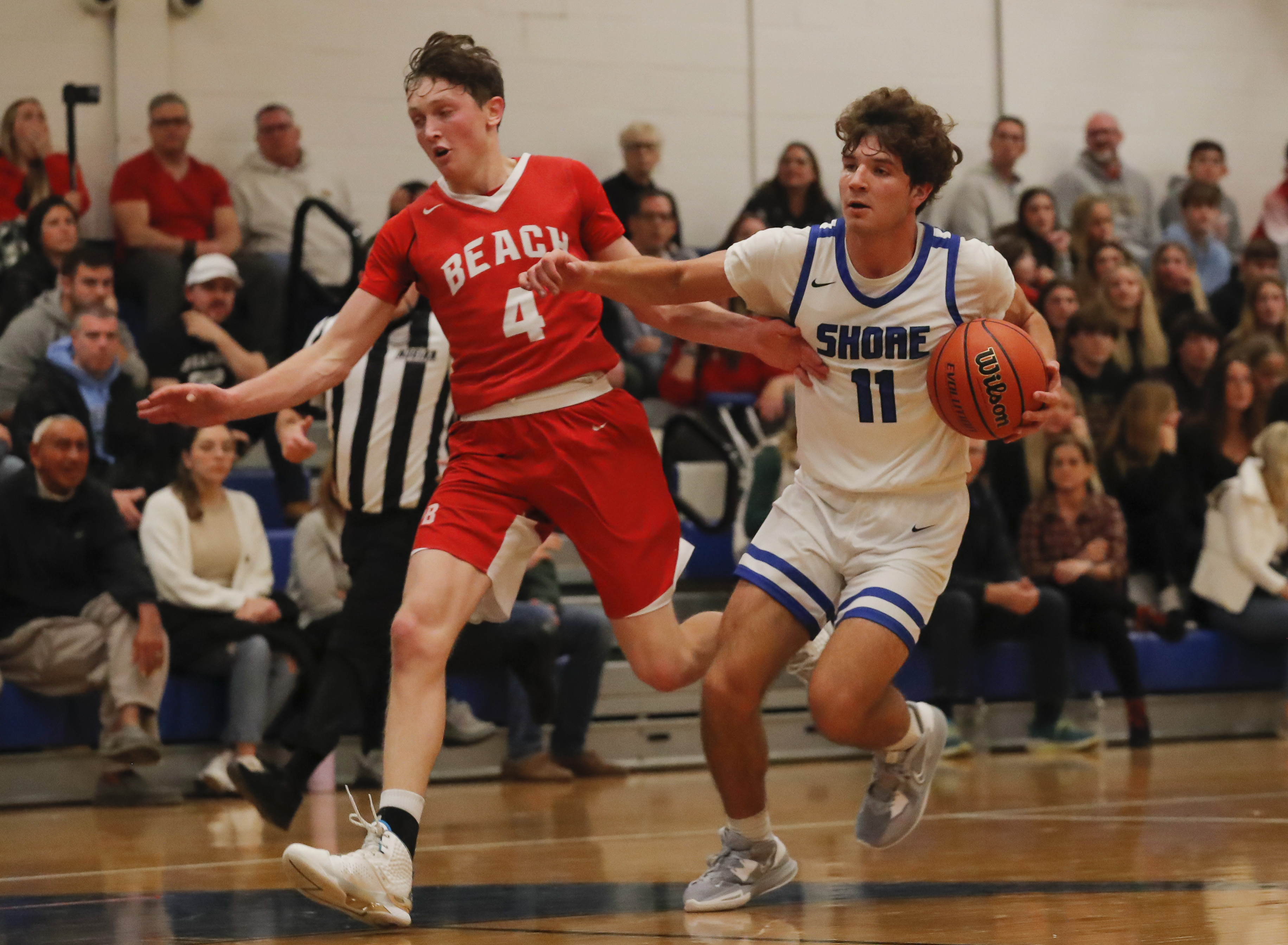 Boys basketball report: Peninsula Catholic had memorable holiday