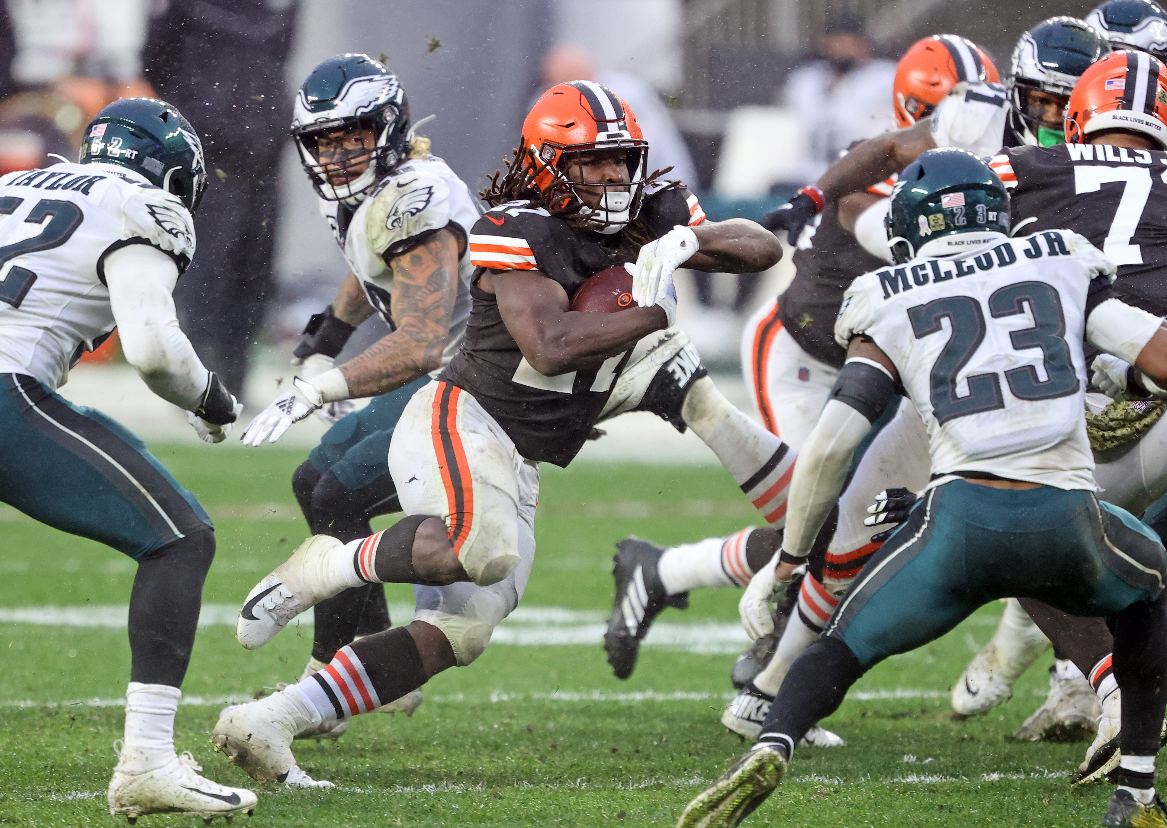 Cleveland Browns Kareem Hunt against the Philadelphia Eagles, November 22,  2020 