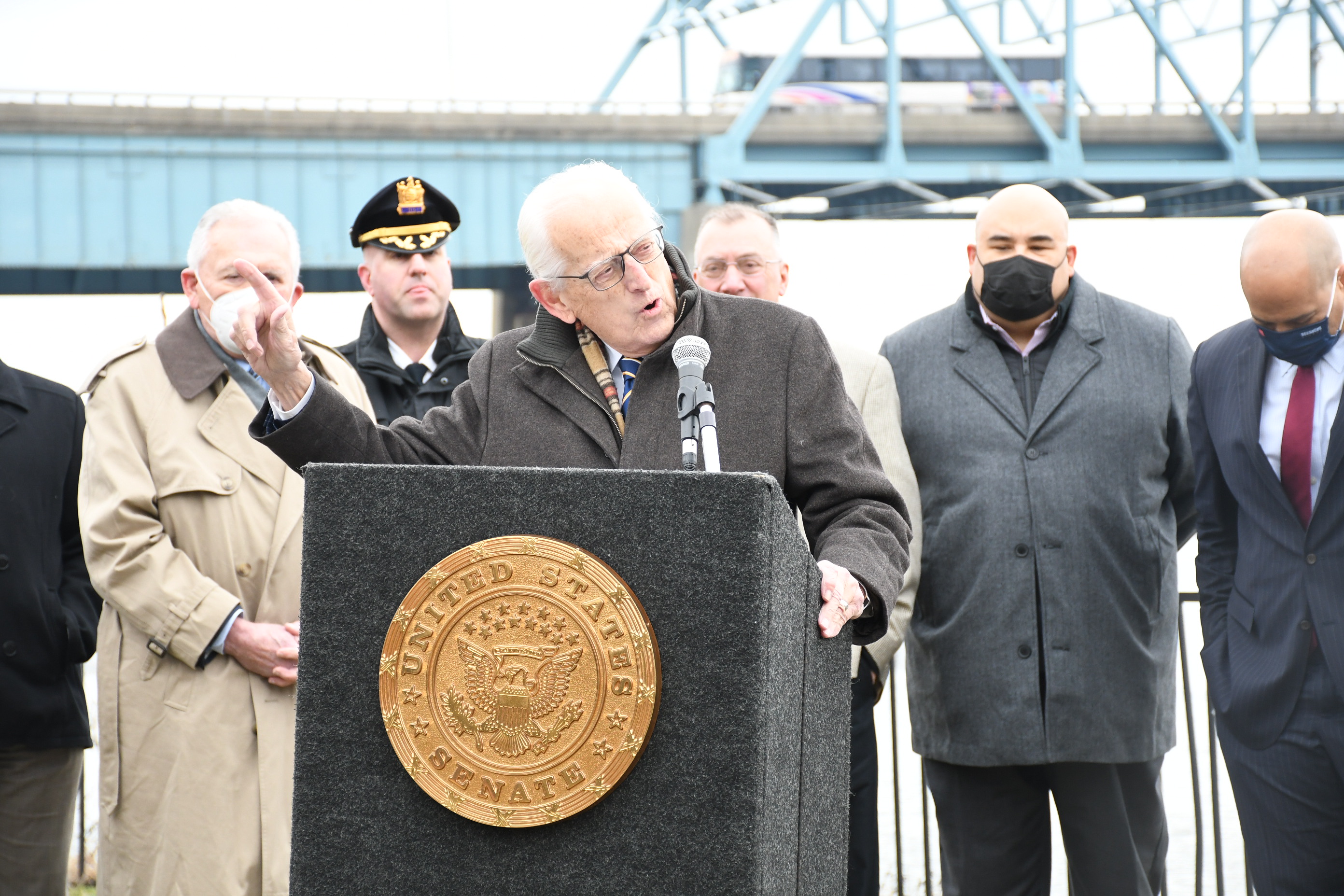 Federal, state and local official announce project to rebuild Route 3 ...