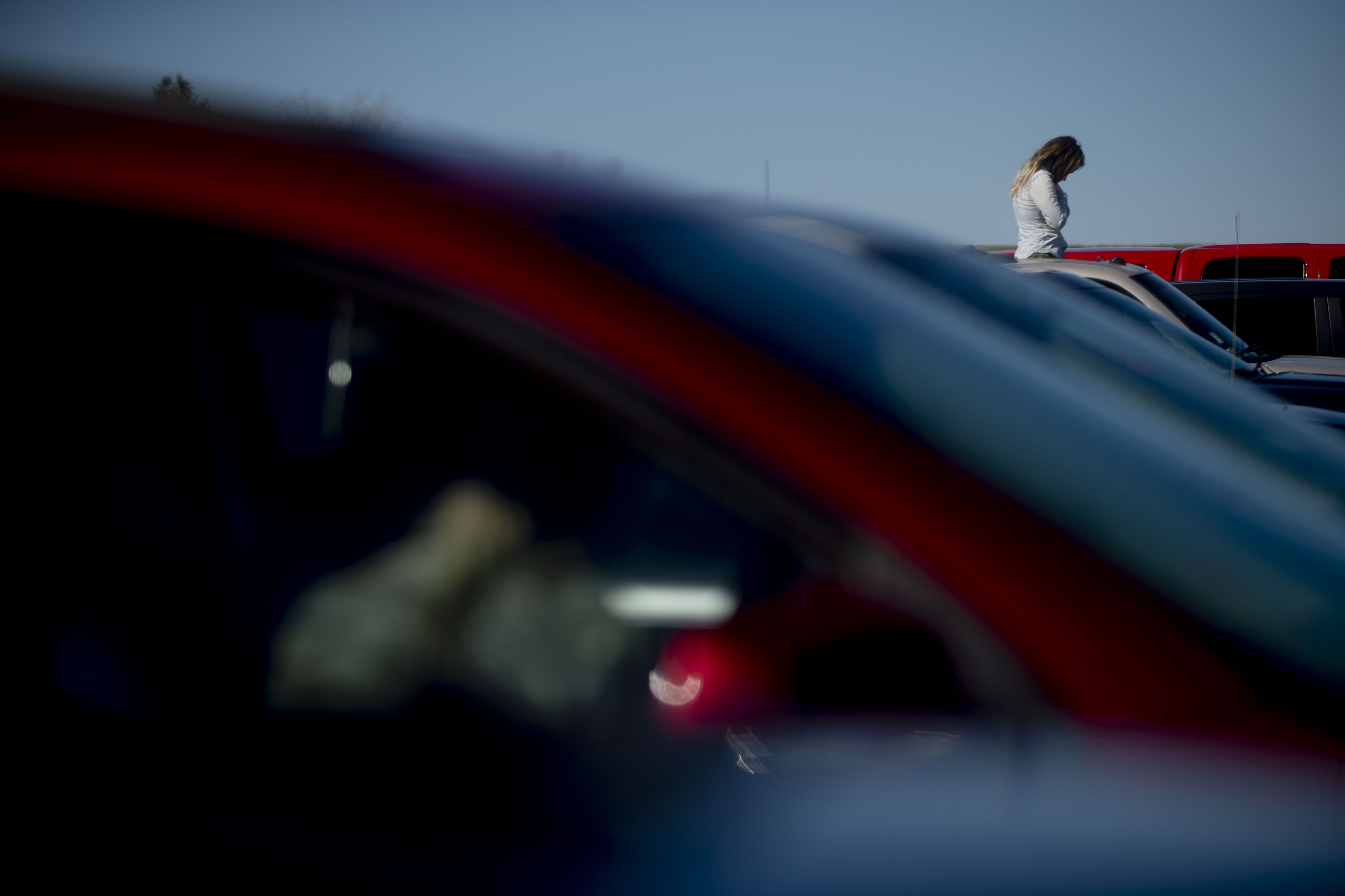 Hundreds pay respect to Nathan Denryter in moving service