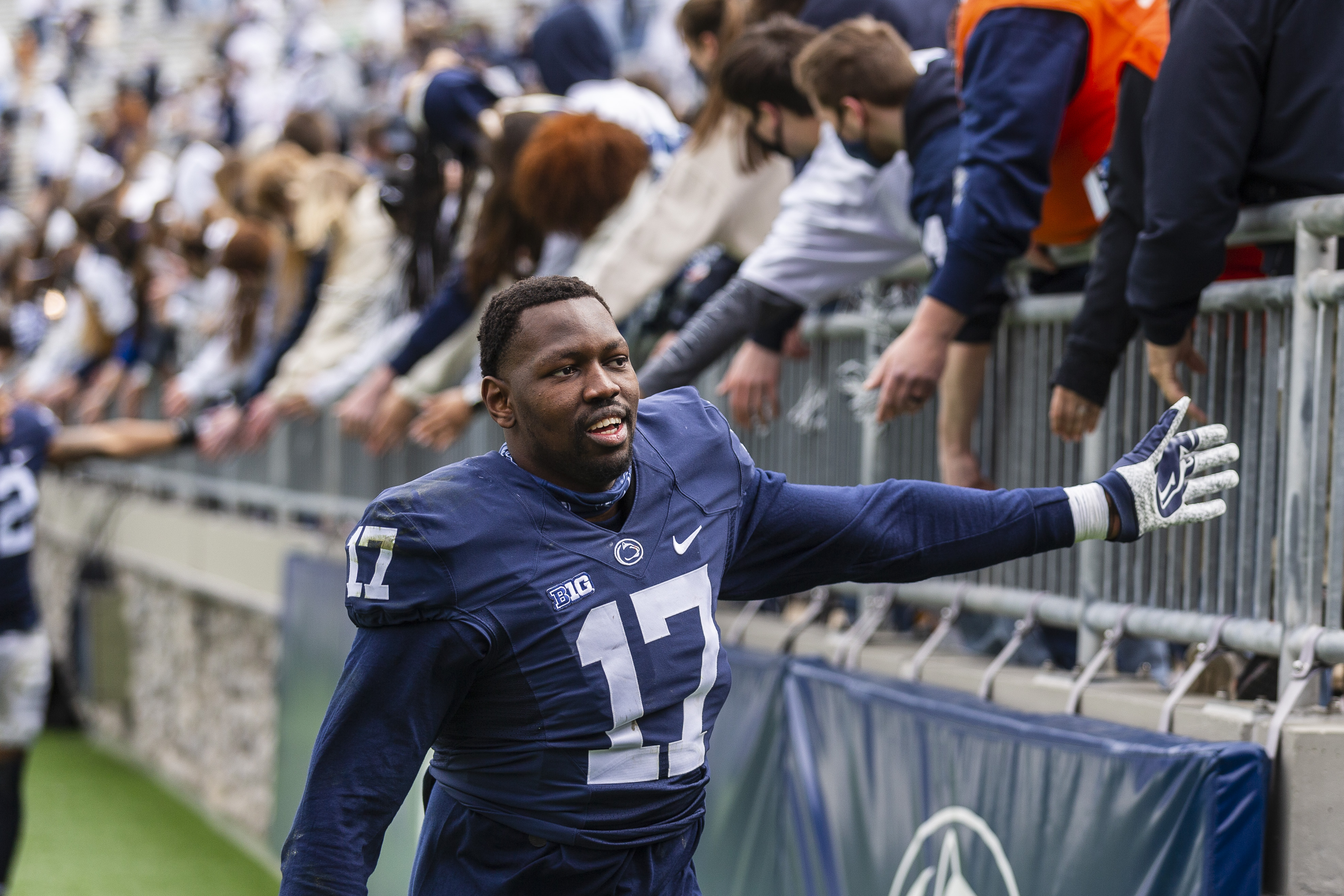 Watch it again: Penn State's Arnold Ebiketie blocks Wisconsin