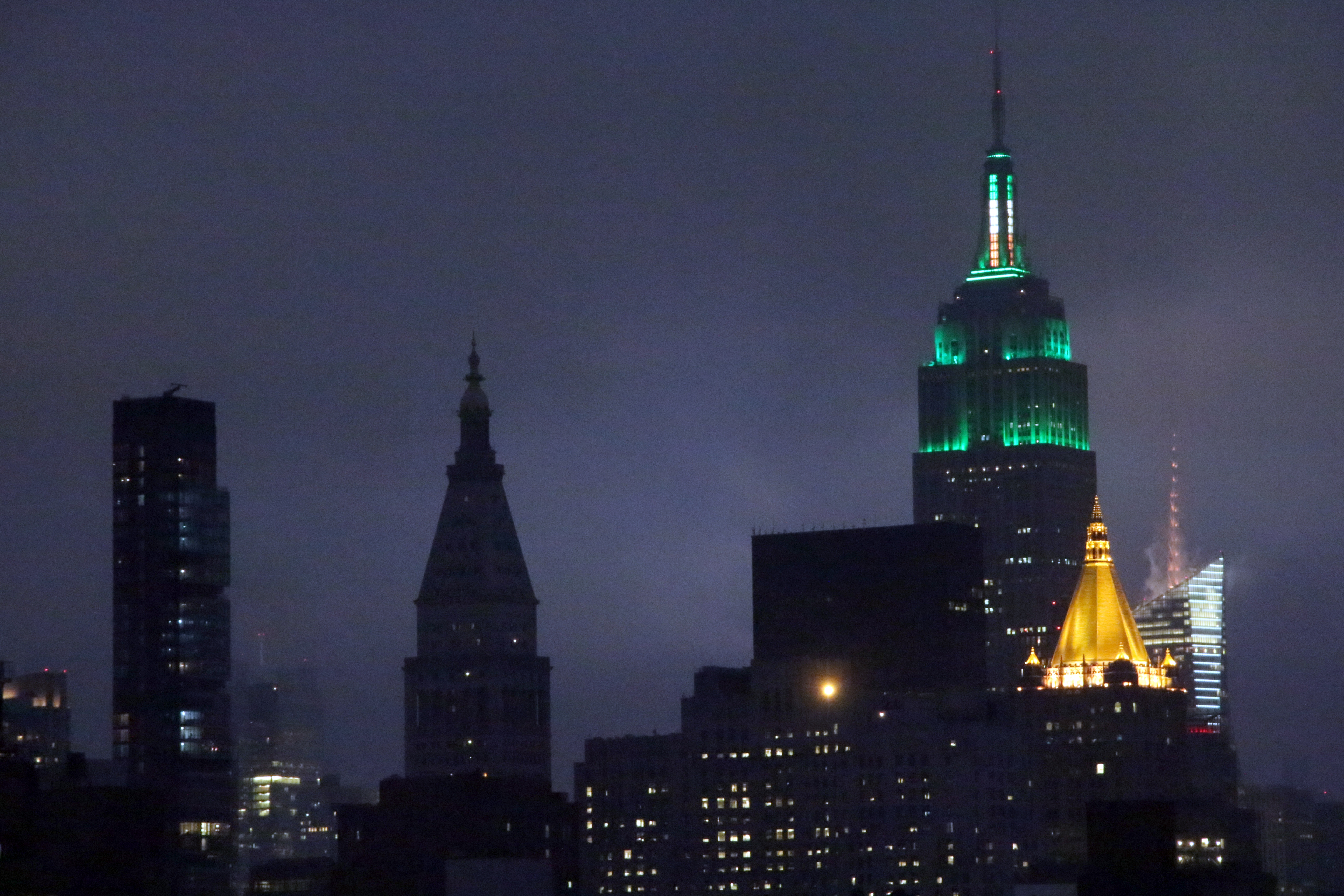 Empire State Building curiously joins Philadelphia's celebration of Eagles'  NFC championship