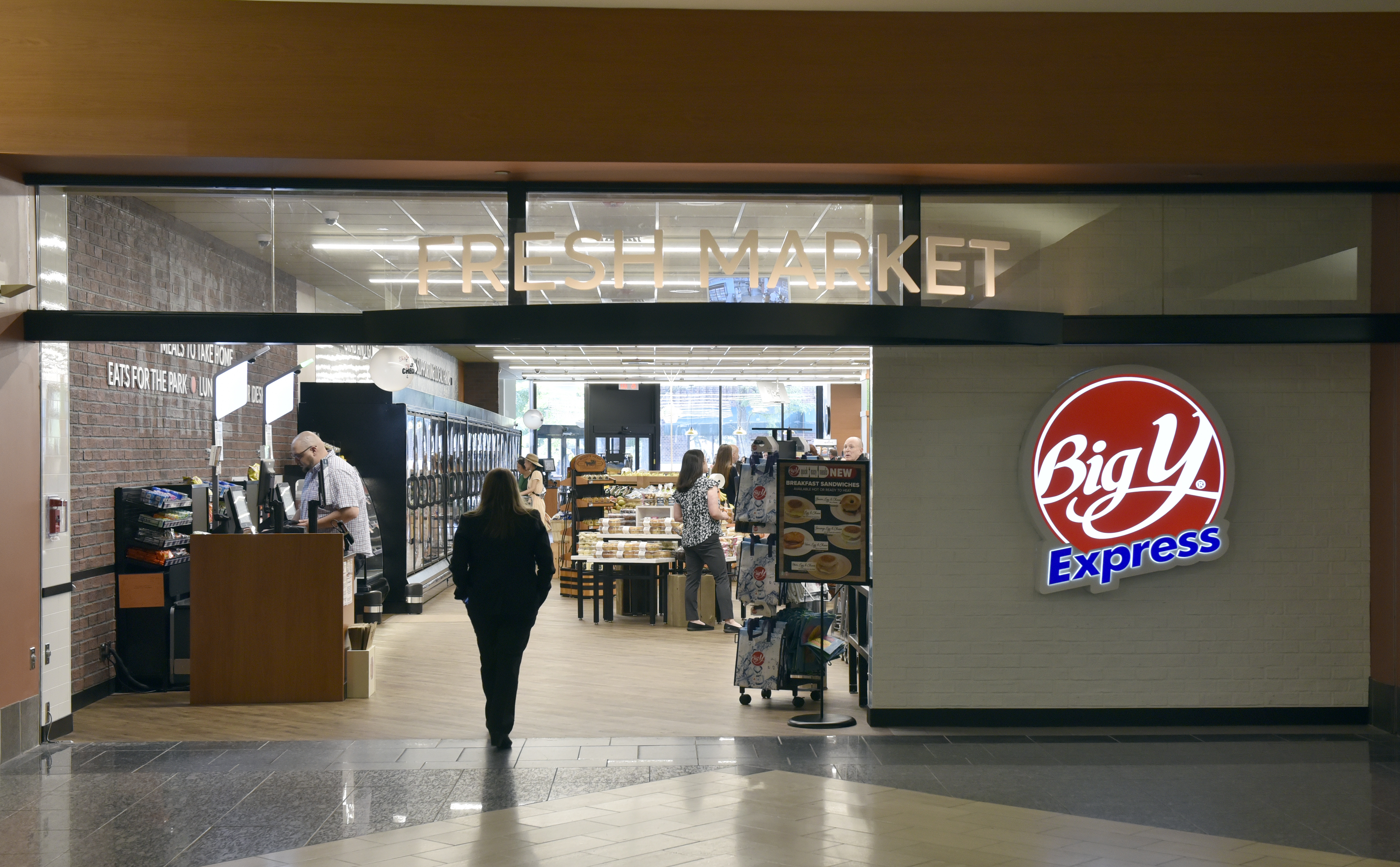 Small store in a tall building: Big Y opens in Tower Square