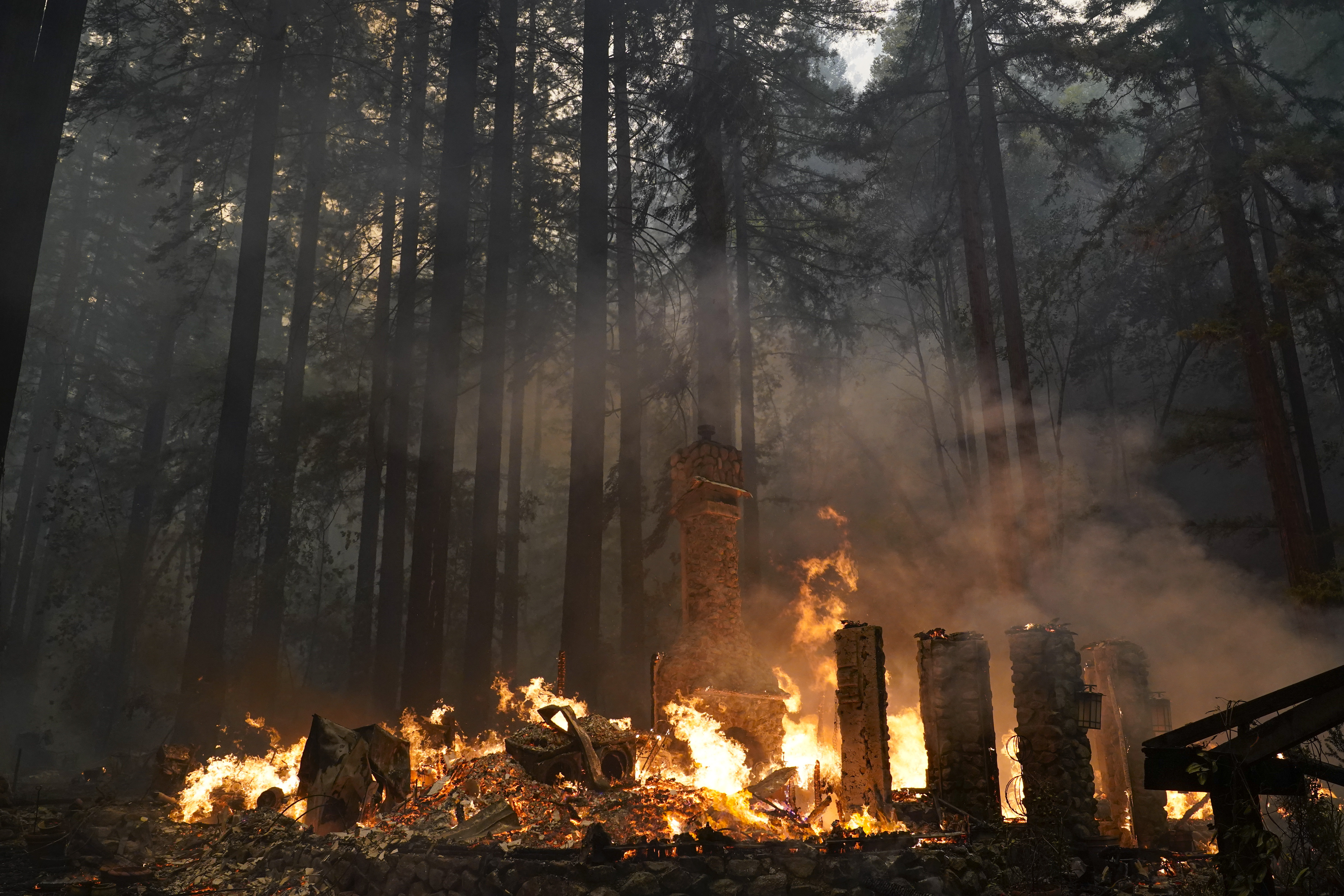 Six die in California wildfires, thousands of homes threatened -  oregonlive.com