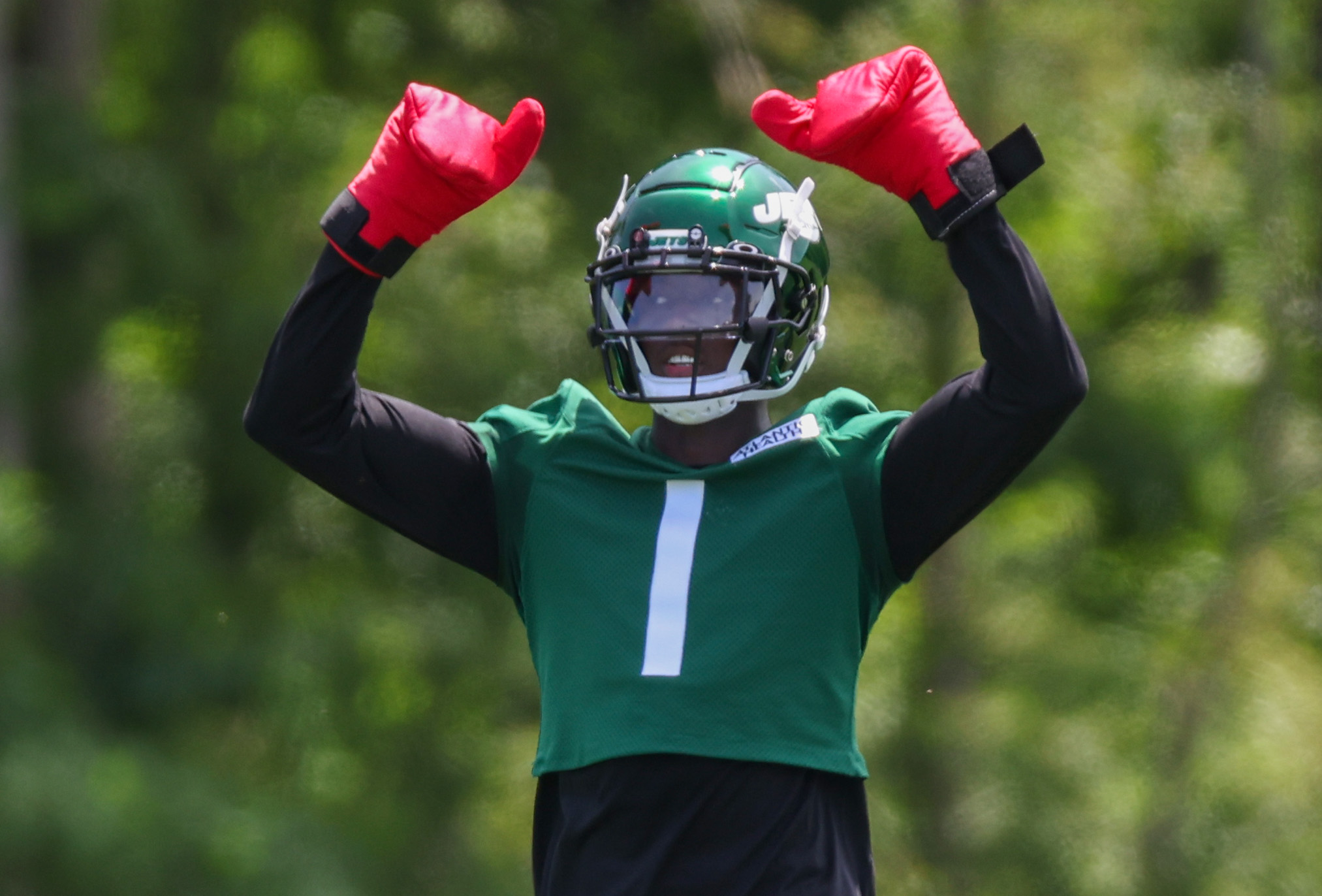 New York Jets: Ahmad Gardner signs rookie contract