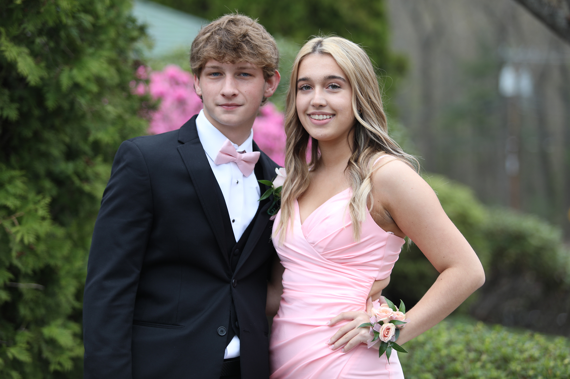 2022 prom photos Ludlow High School prom at Log Cabin