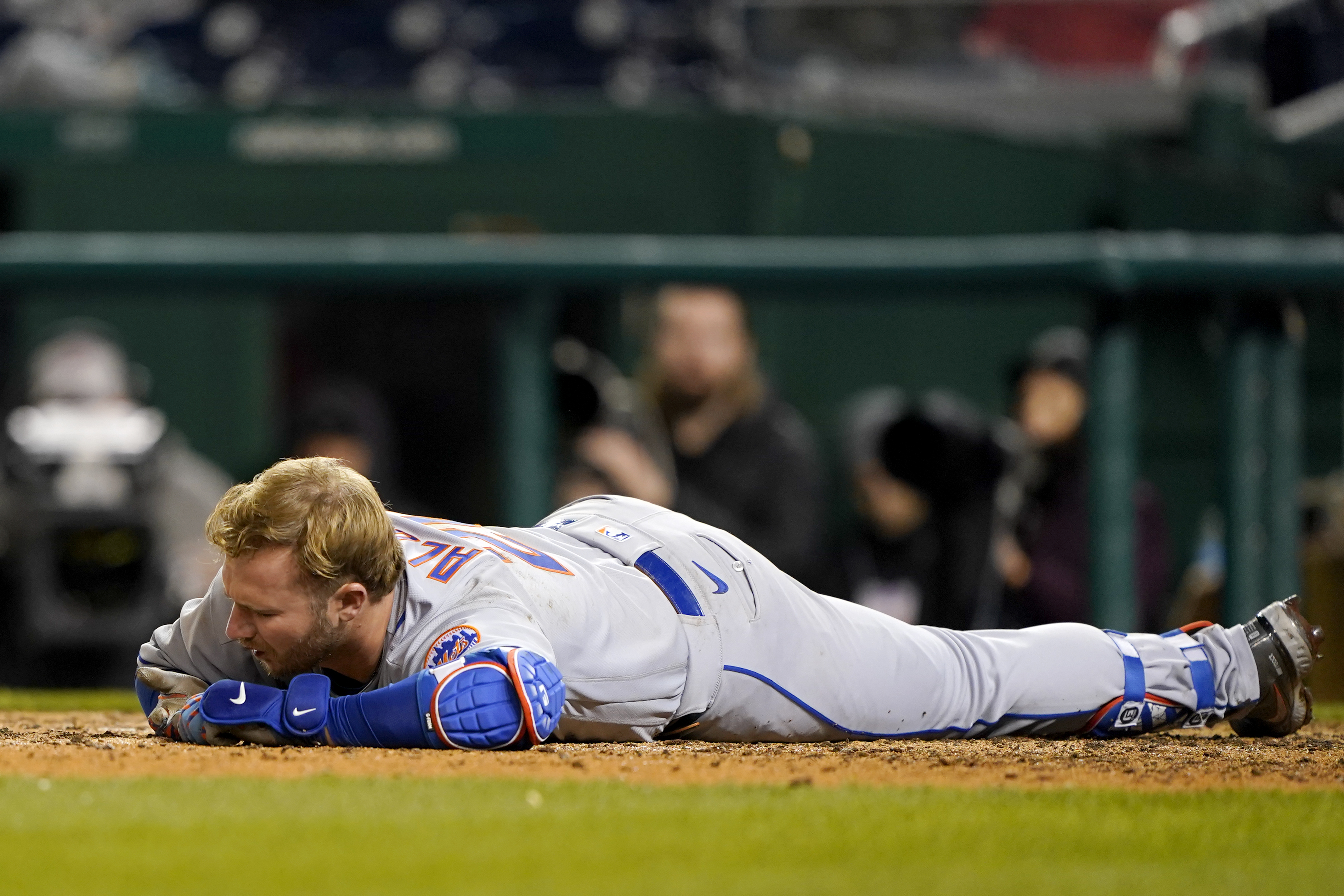 MLB Opening Day injuries: Mets' Pete Alonso, Pirates' Ke'Bryan
