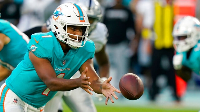 Dolphins' Tua Tagovailoa says his hip and confidence are both improved  entering Year 2 