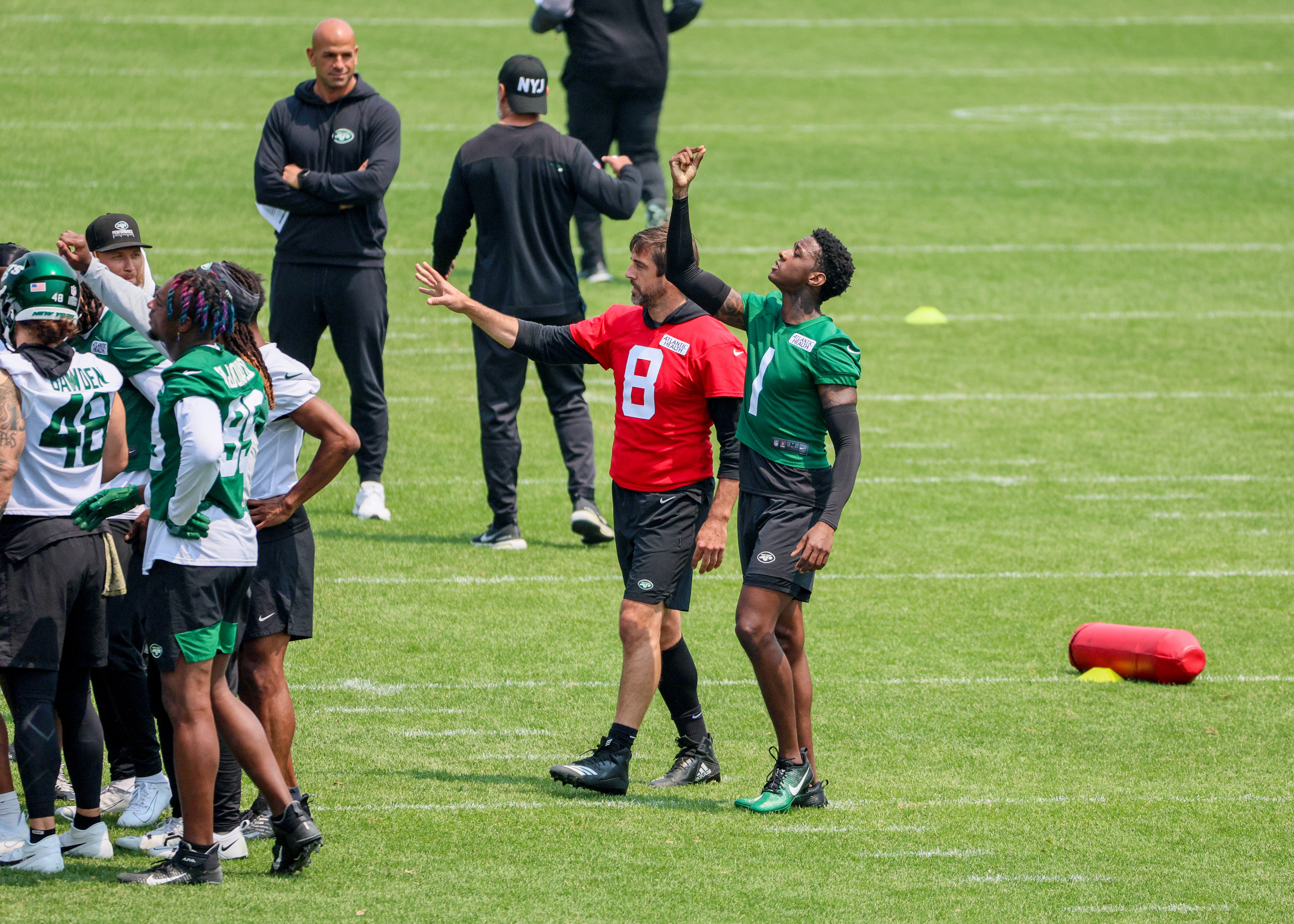 Aaron Rodgers and Sauce Gardner Handshake New York Jets shirt