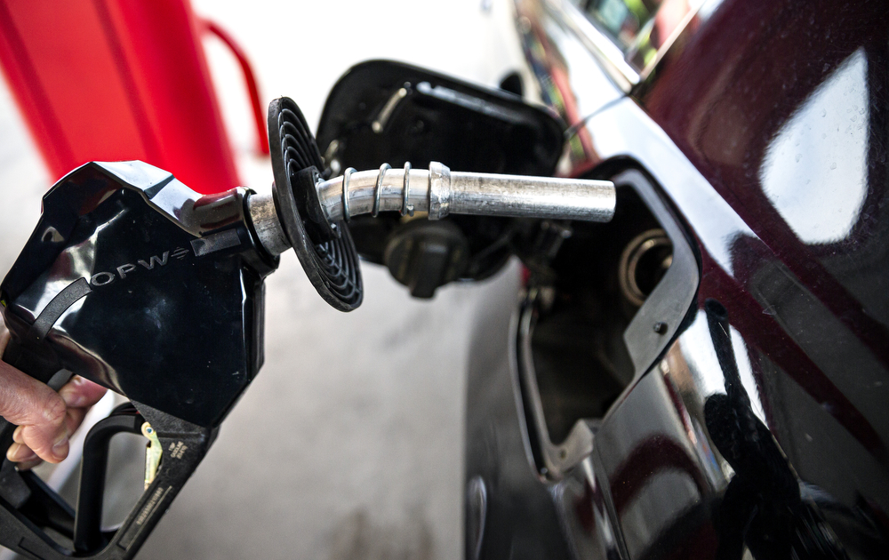 National average gas price is in the ‘longest downward streak’ in 7