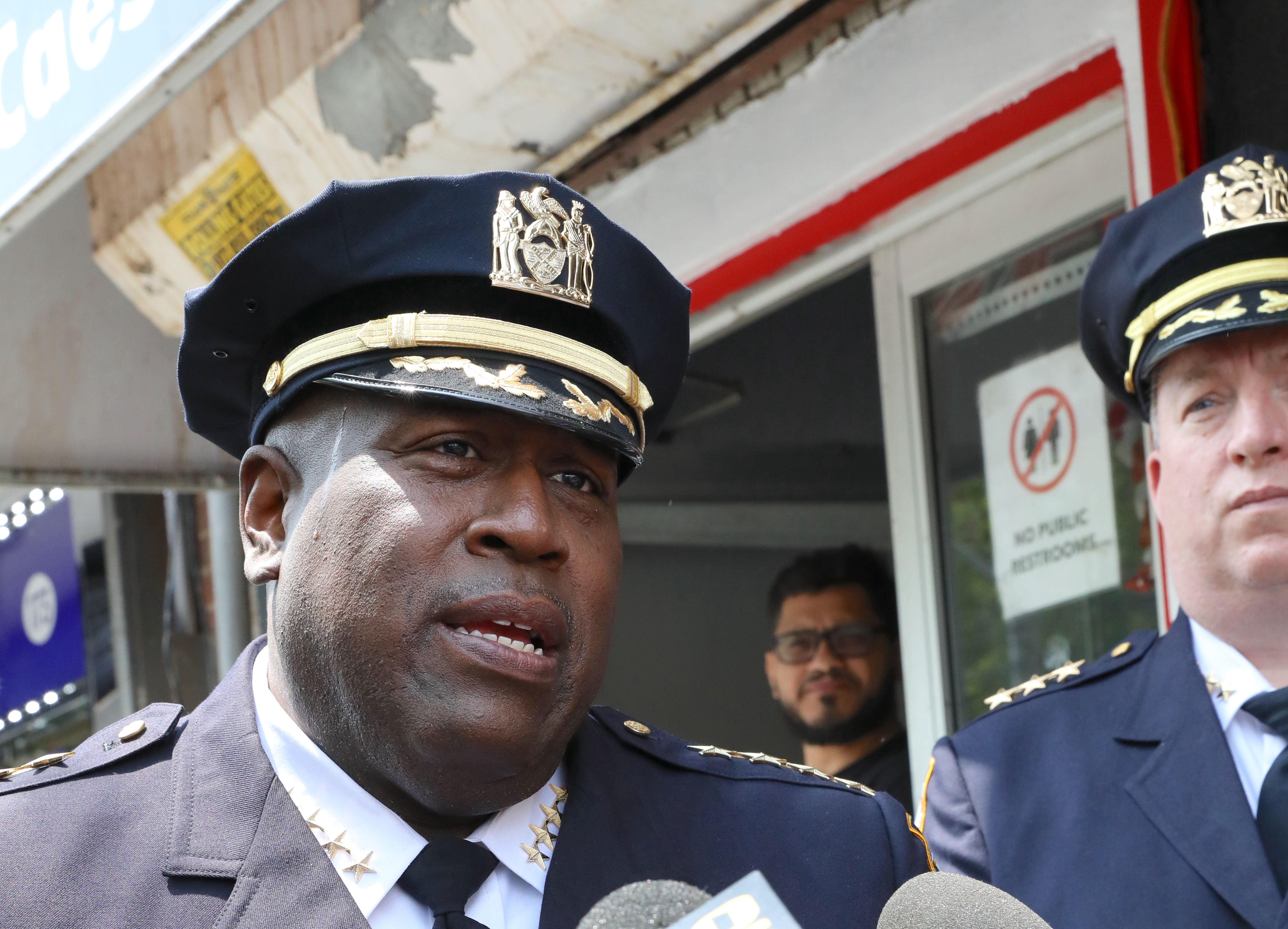 NYPD Commissior tours Stapleton - silive.com