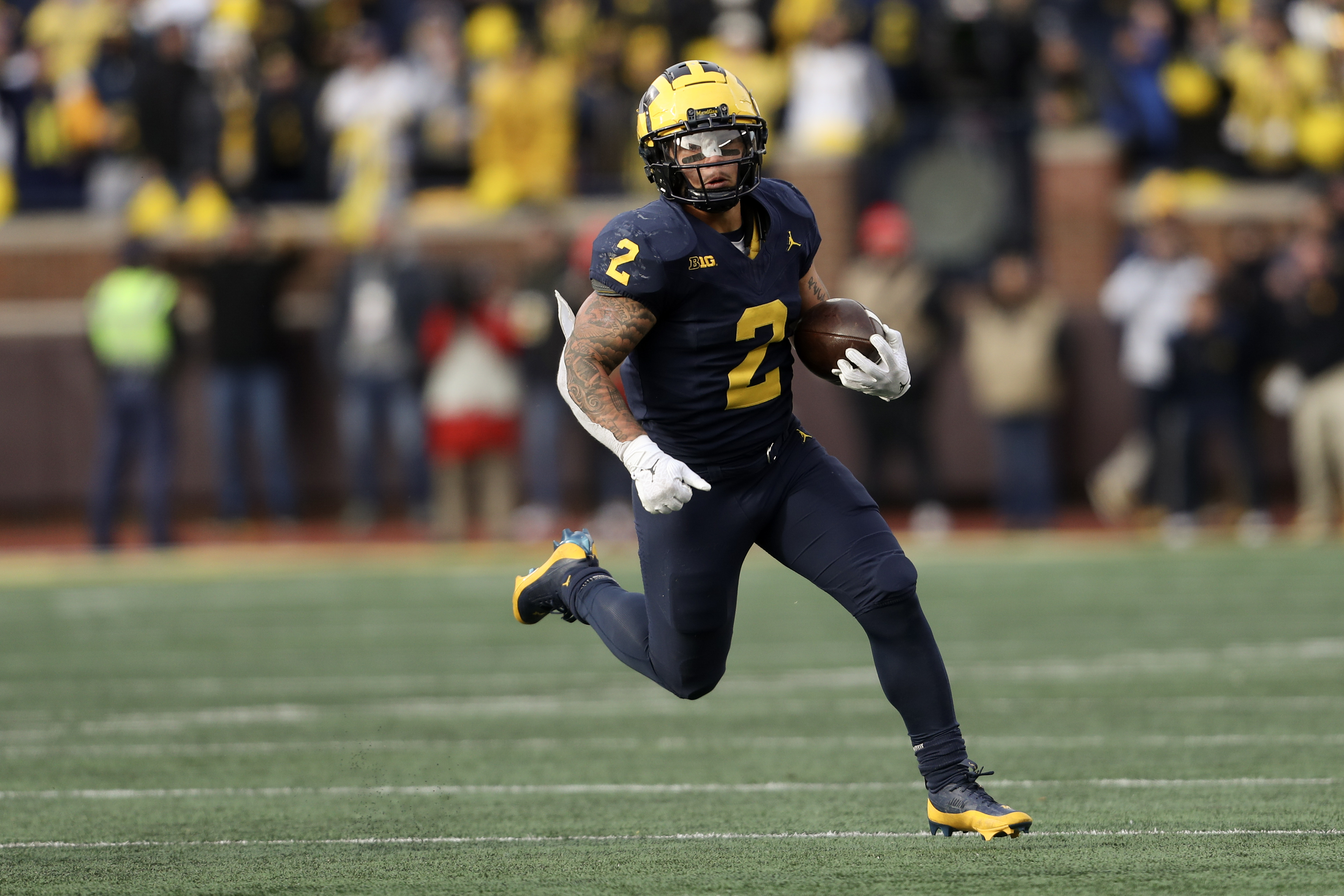 Michigan s Blake Corum is again voted Big Ten s top running back