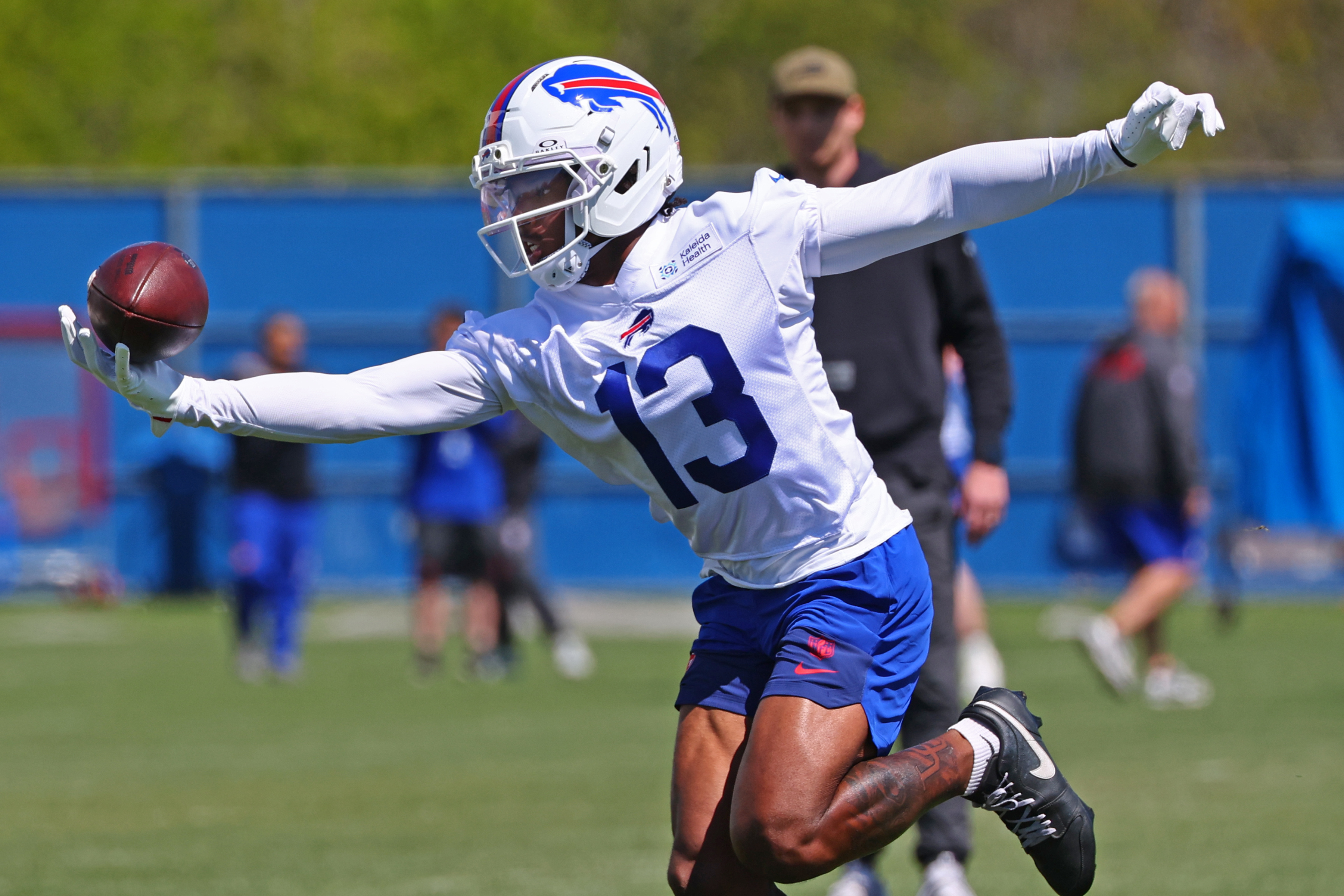 Bills rookie Skyler Bell battles nerves in first practice (Observations) - syracuse.com