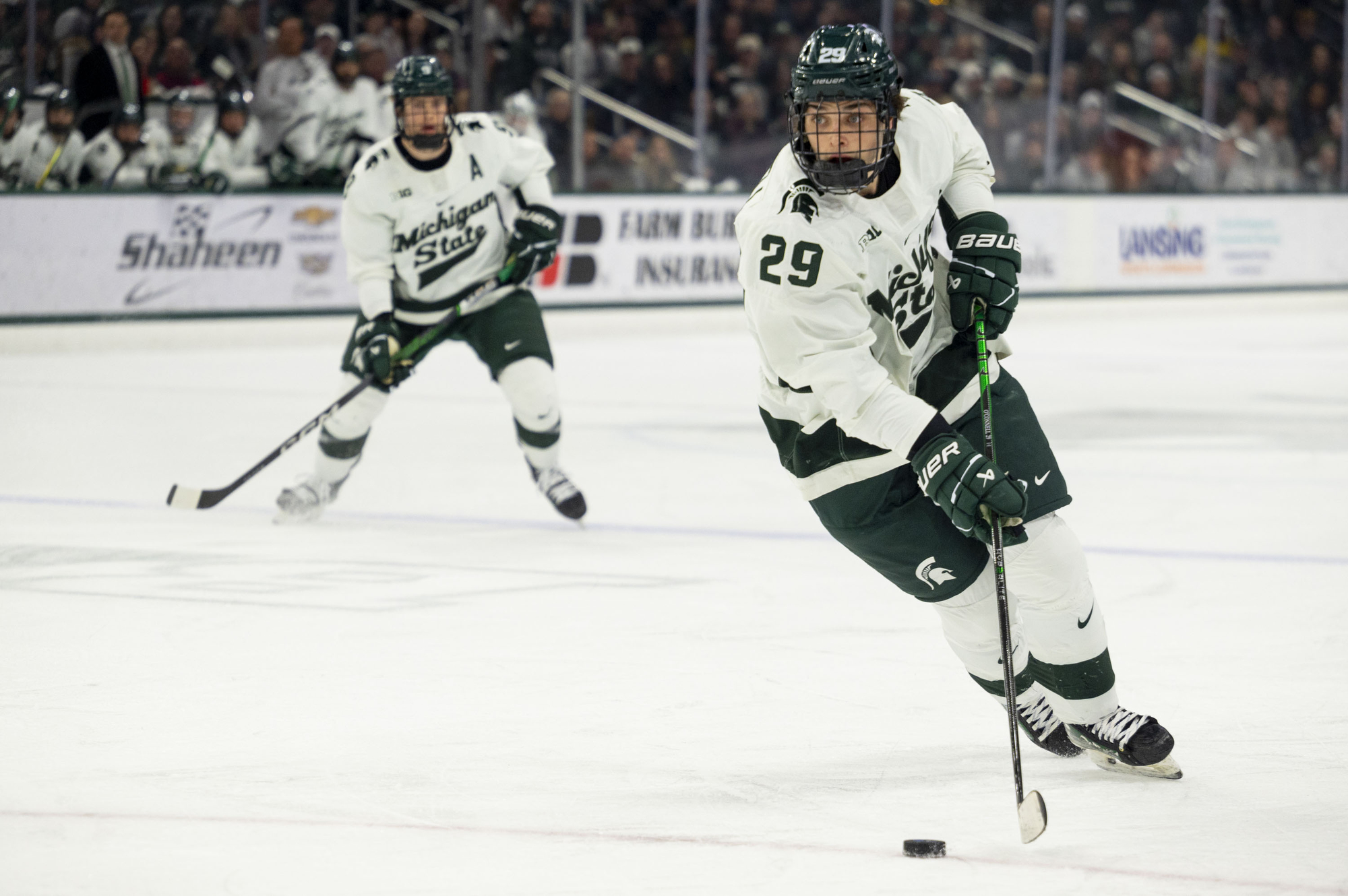 Michigan and Michigan State ice hockey face off for Big Ten ...