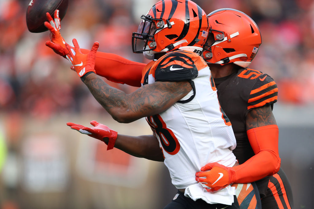 Cincinnati Bengals offensive tackle Justin Evans (65) after an NFL football  preseason game between the Indianapolis Colts and the Cincinnati Bengals at  Paul Brown Stadium in Cincinnati, OH. Adam Lacy/(Photo by Adam