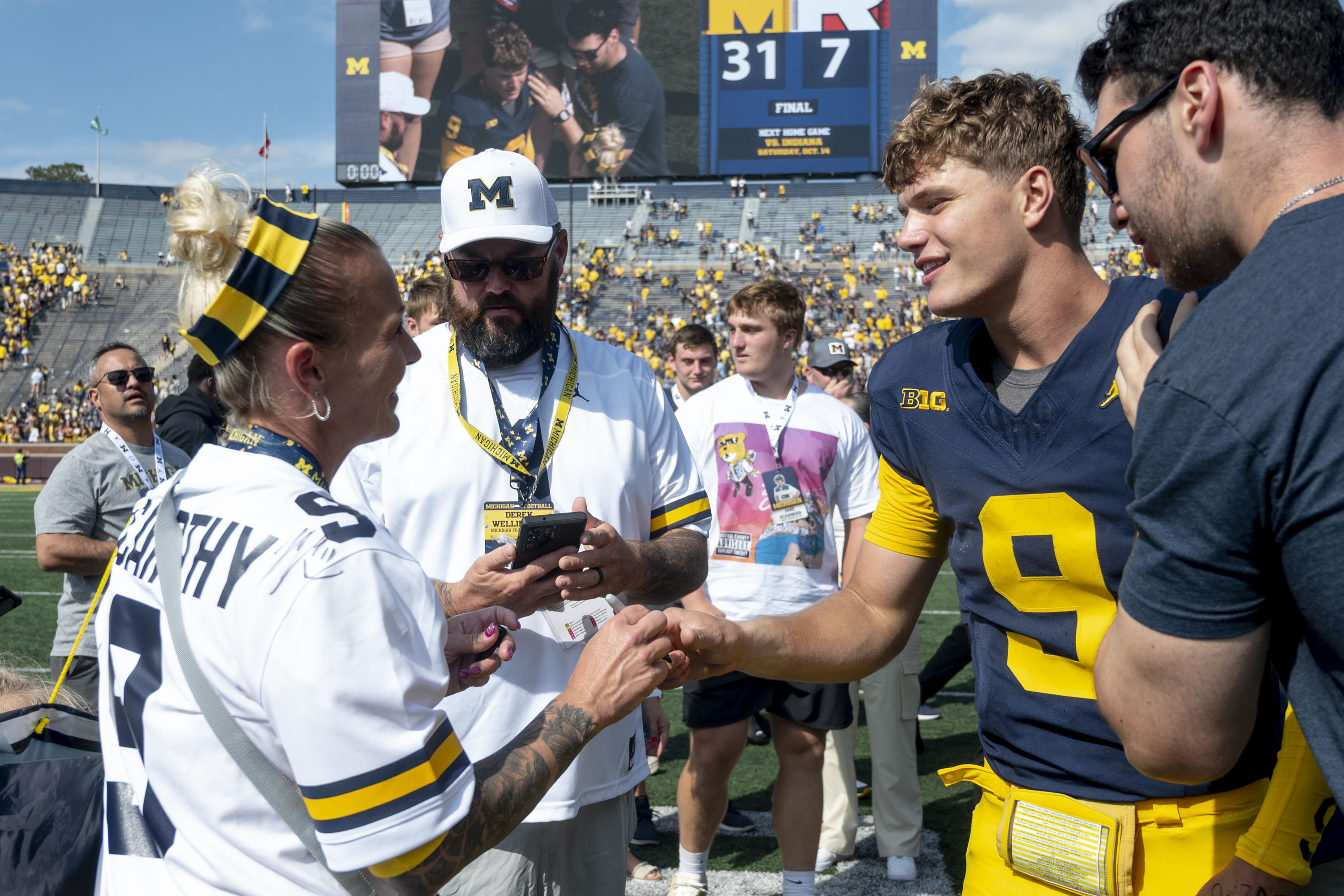 Snap counts, PFF grades: Roman Wilson leads Michigan offense with  incredible TD grab 