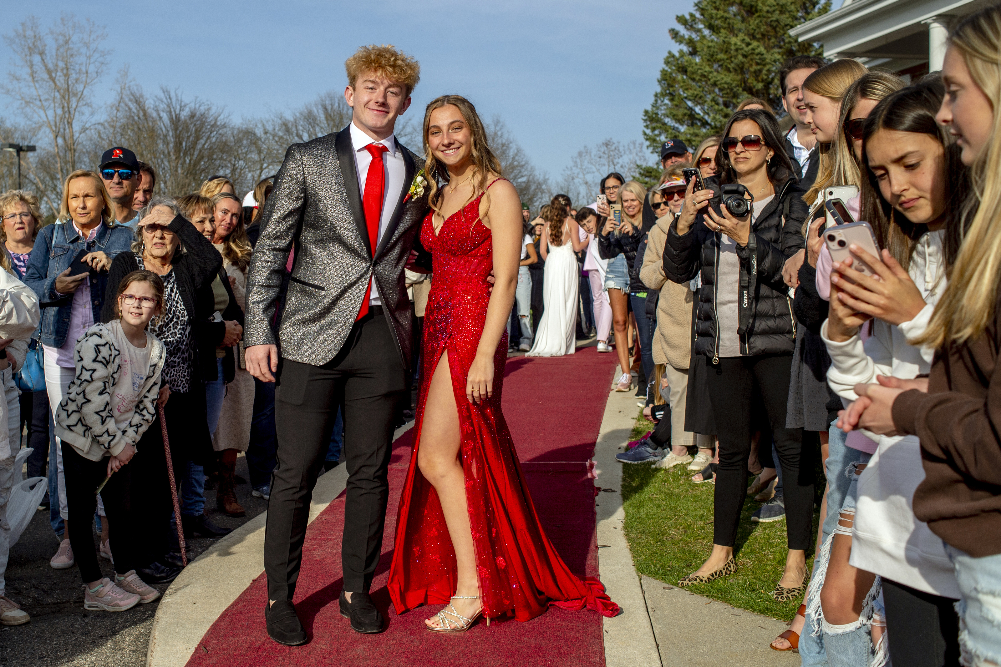 Flint Powers Catholic shines on the red carpet at 2022 prom - mlive.com
