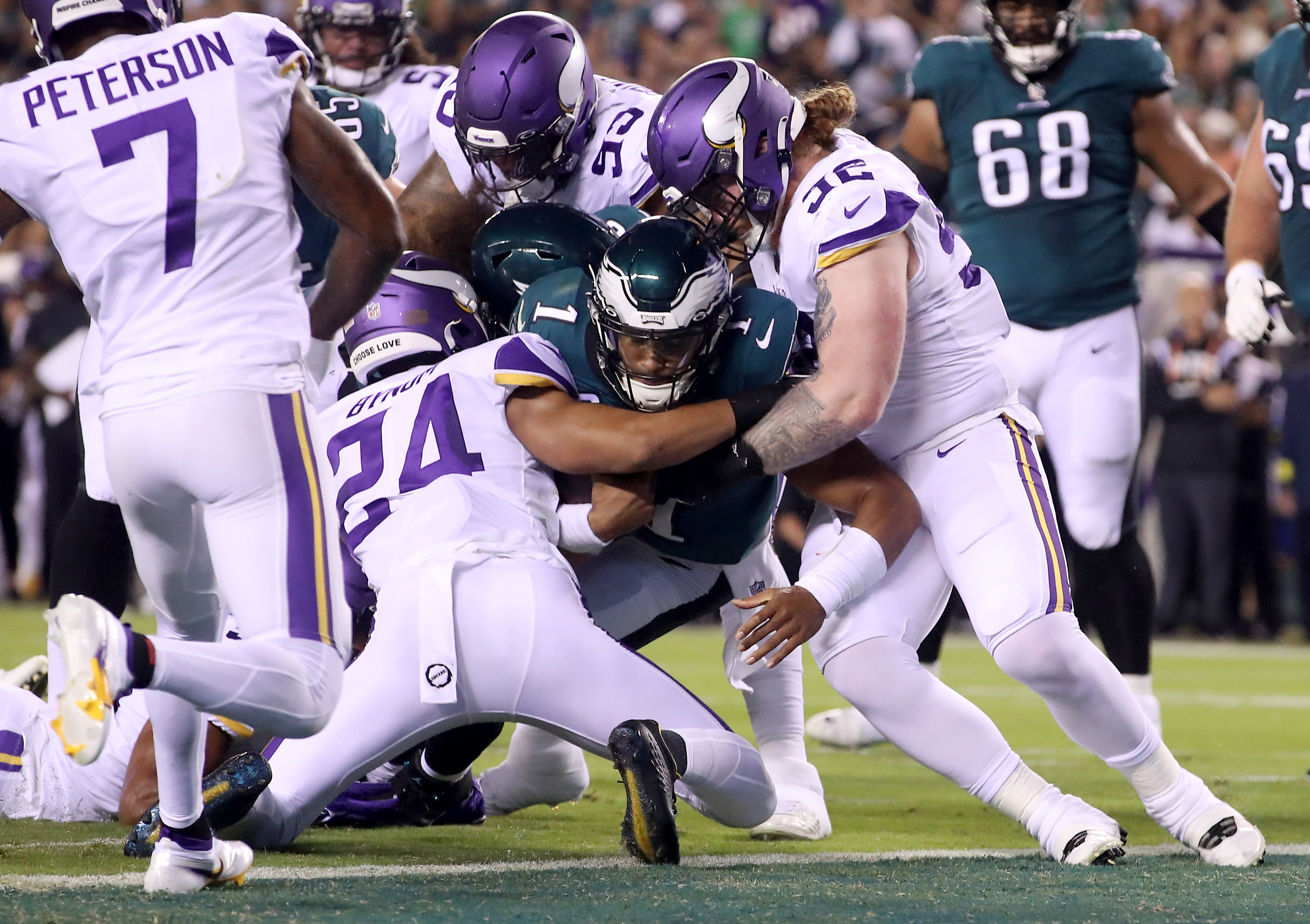Vikings vs Eagles Live Play by Play & Reaction 