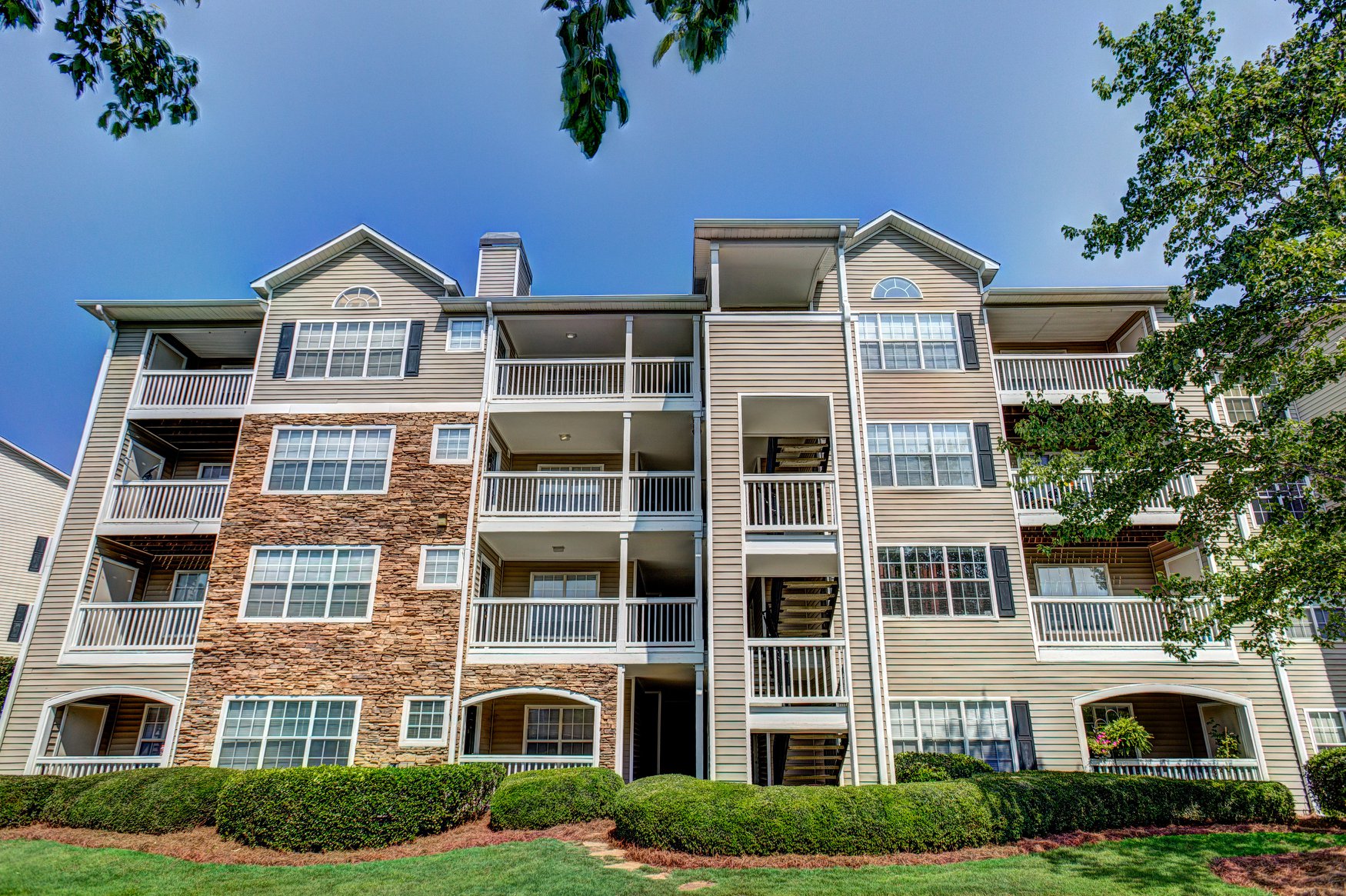 Hoover Apartment Complex Sells For 40 5 Million Al Com