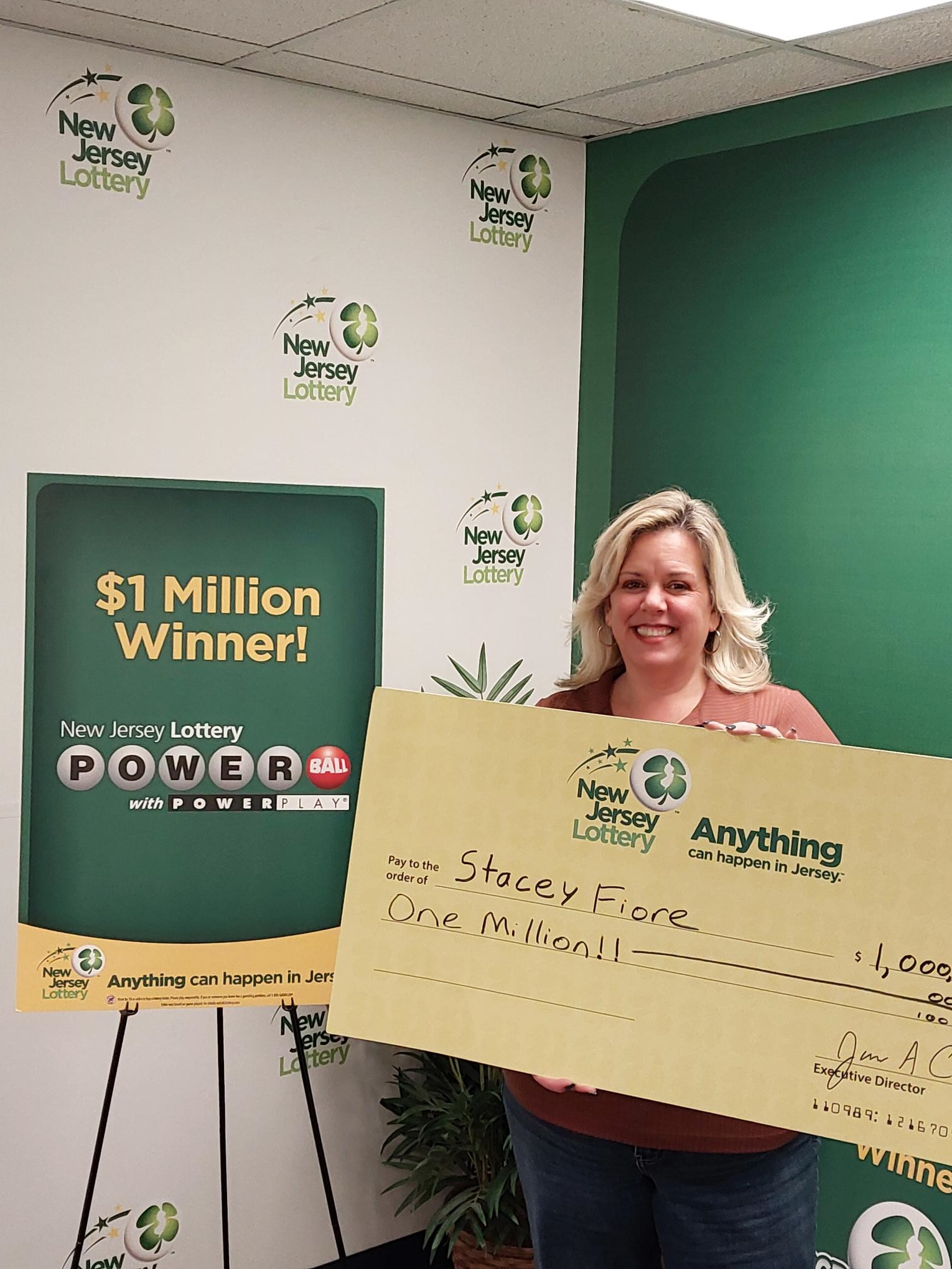 LOTTO × Diaspora Judge Wins Nearly $300 Million in Florida Lottery, While Brother