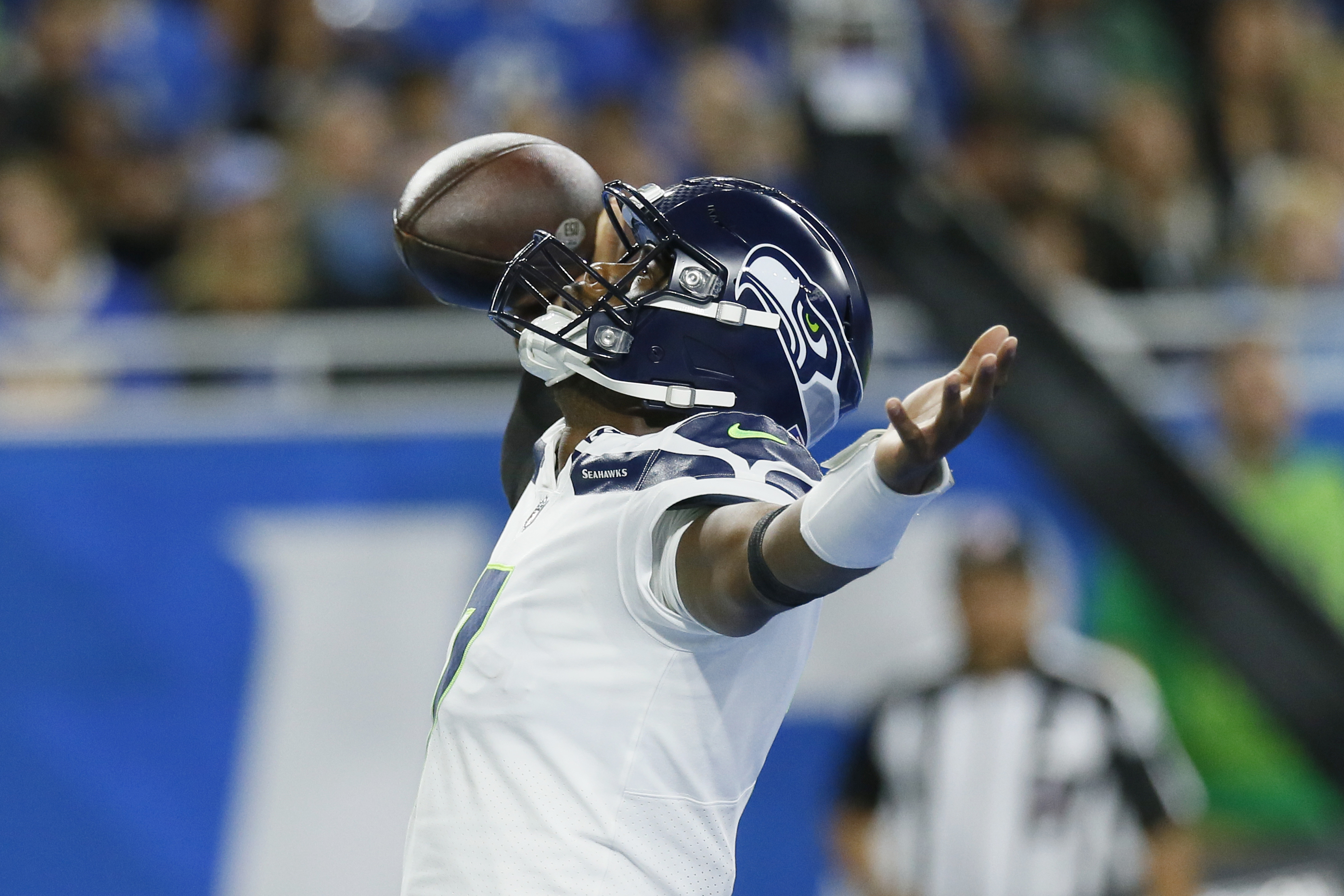 Mobile QBs have remained an issue for Lions, with Geno Smith and Seahawks  up next 
