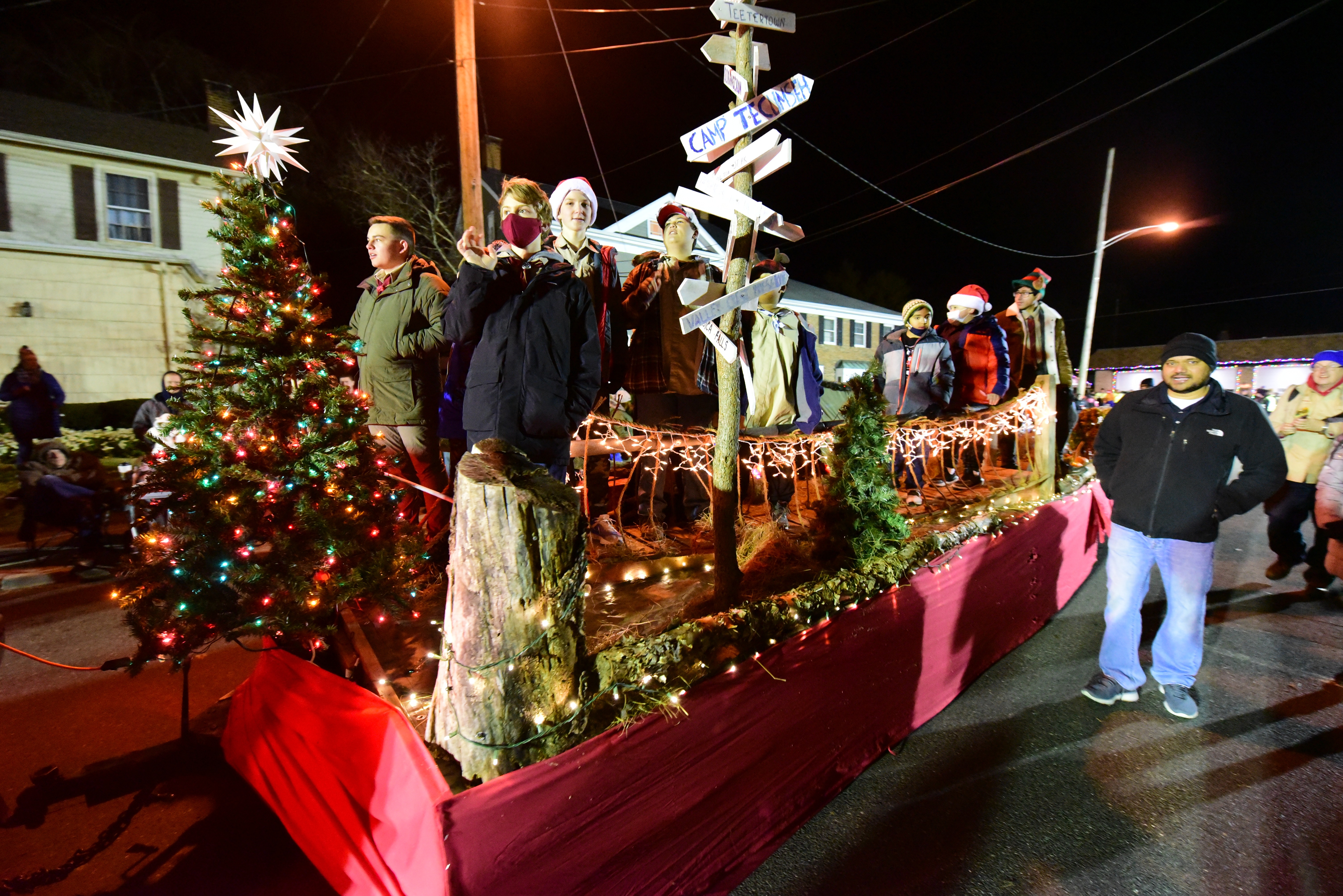 When Is Clinton Il Christmas Parade In 2022 Clinton Christmas Parade Brings Magic To Downtown - Nj.com