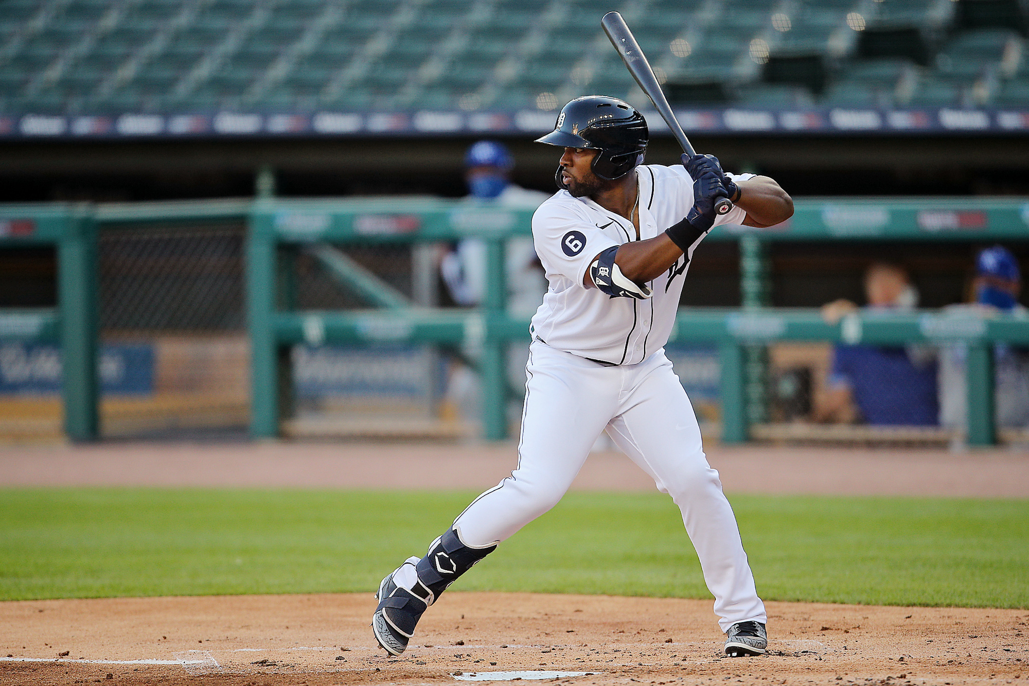 Tigers cut 4 more pitchers from camp roster 