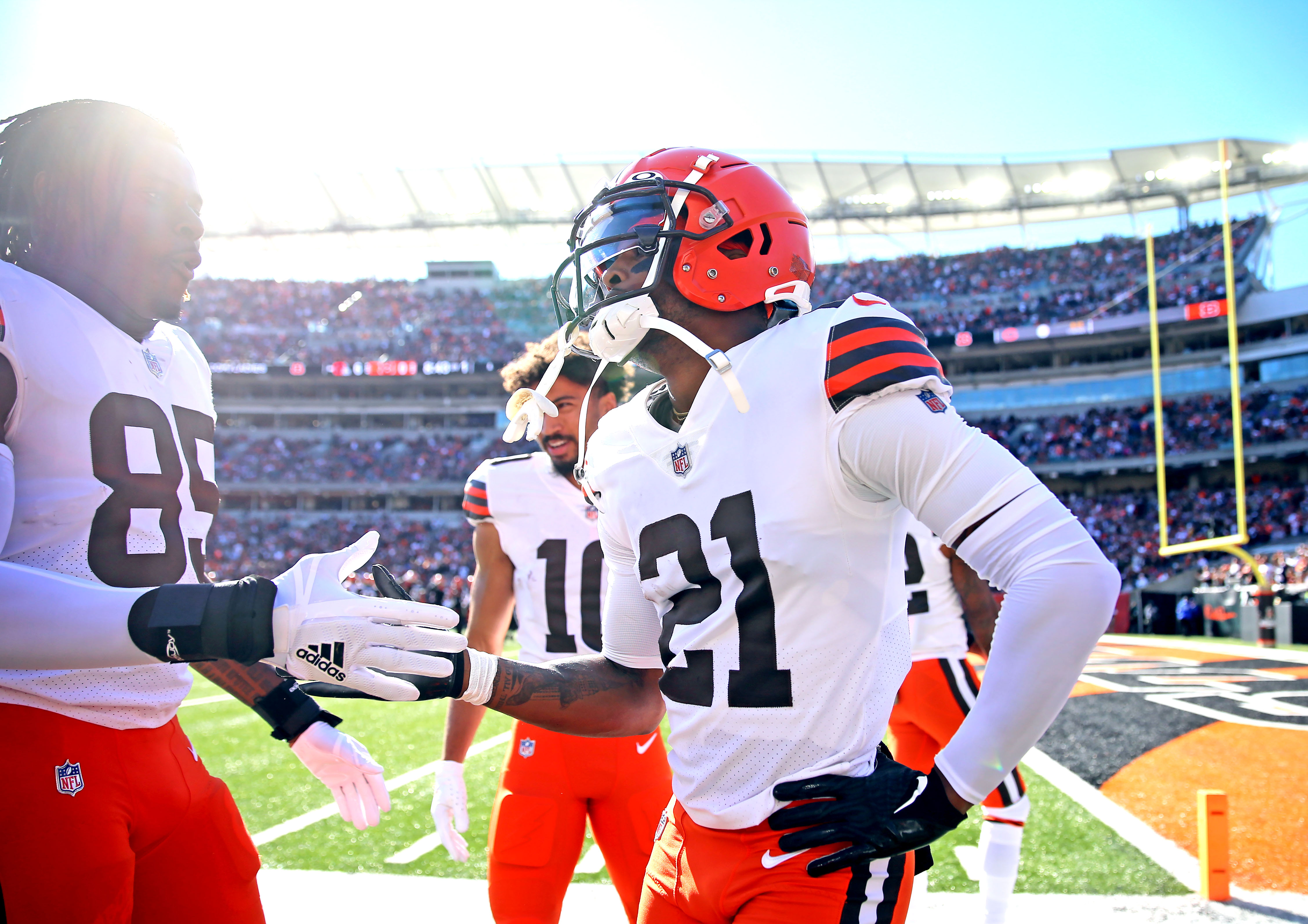 Denzel Ward Cleveland Browns Game-Used #21 White Jersey vs. Cincinnati  Bengals on December 11 2022