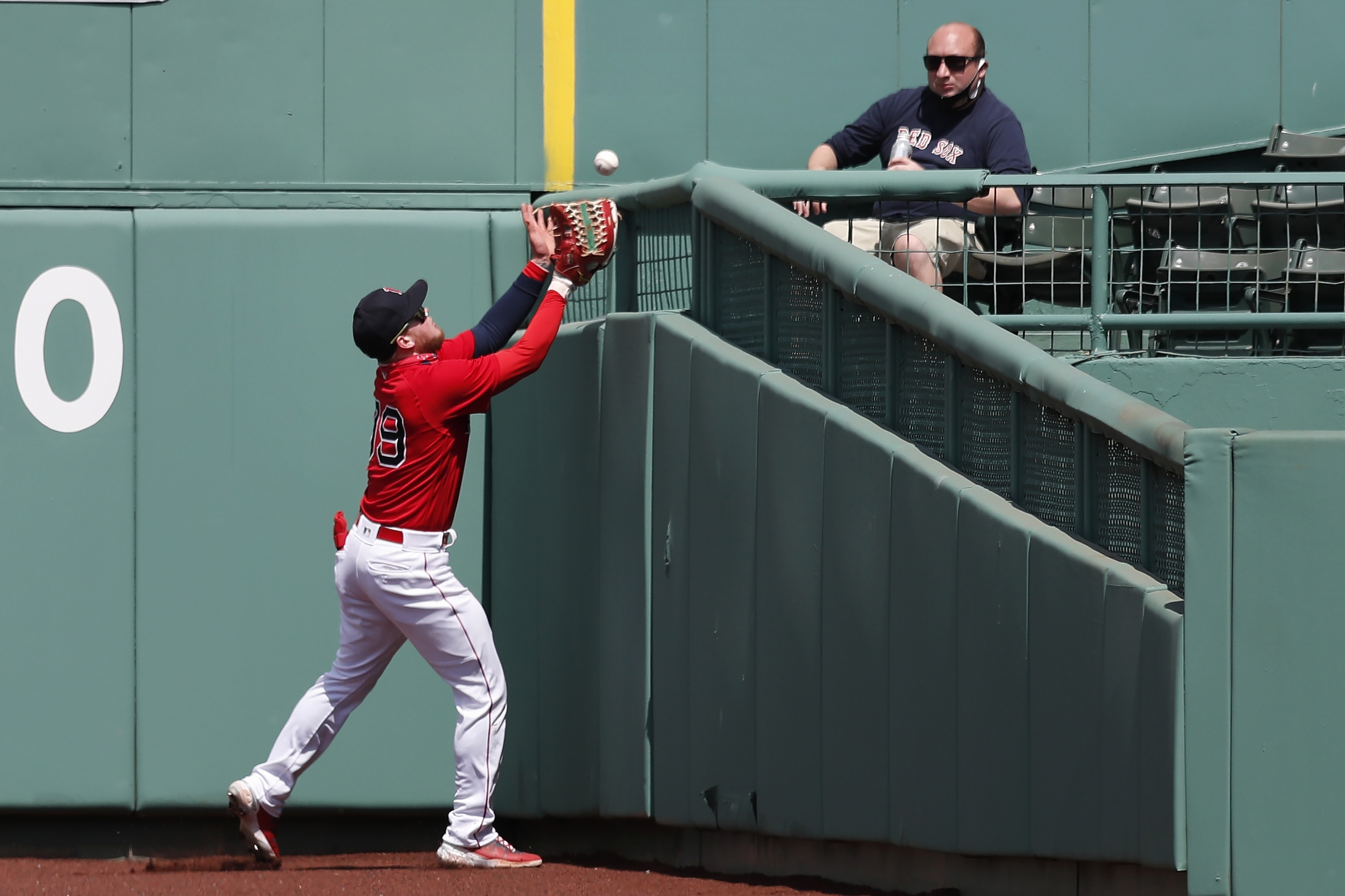 Alex Verdugo has been a real find during an otherwise lost season - The  Boston Globe