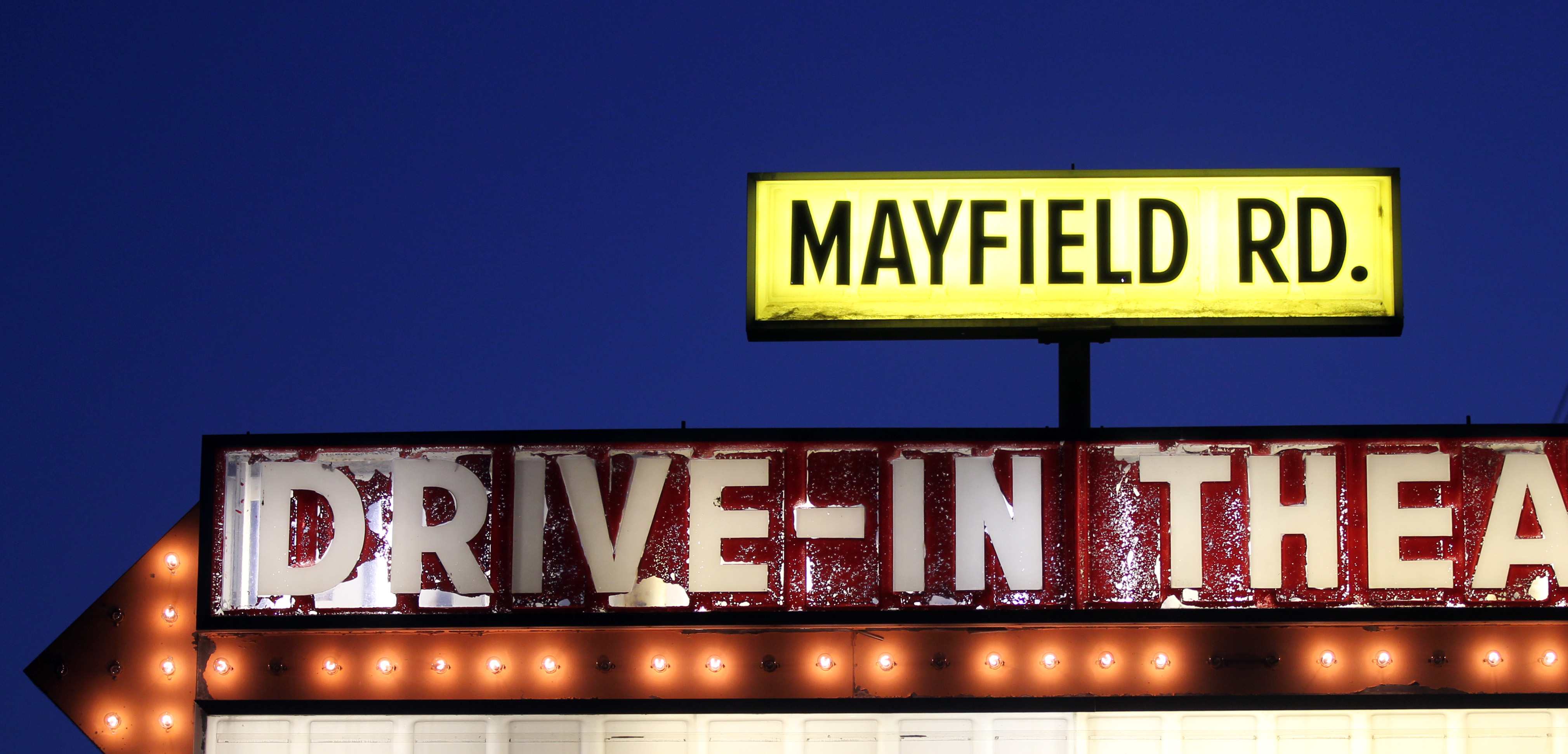 Drive In Theaters Are In Again As Moviegoers Are Going Back To The Past By The Carload Cleveland Com