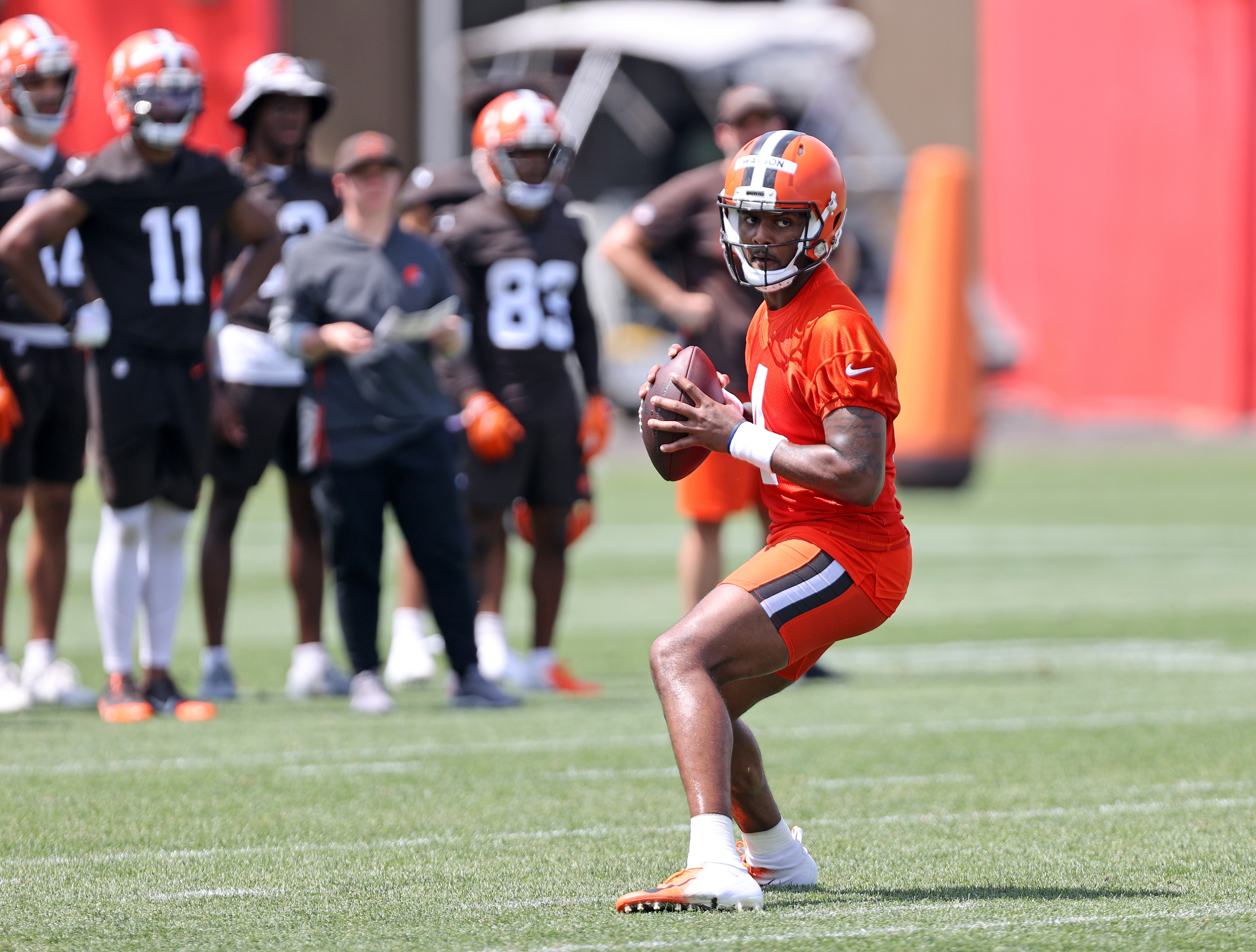 Deshaun Watson to make Cleveland Browns debut with some accusers