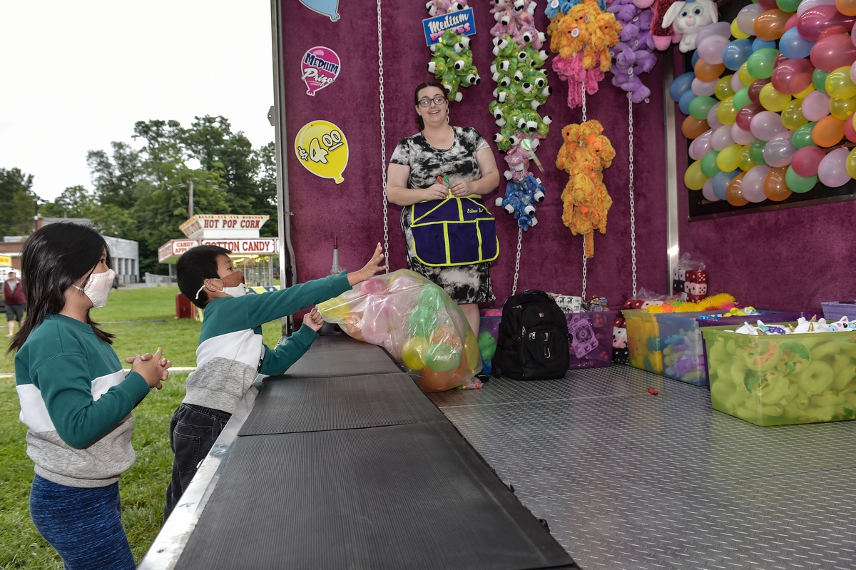 East Longmeadow Rotary Club continues tradition with carnival and