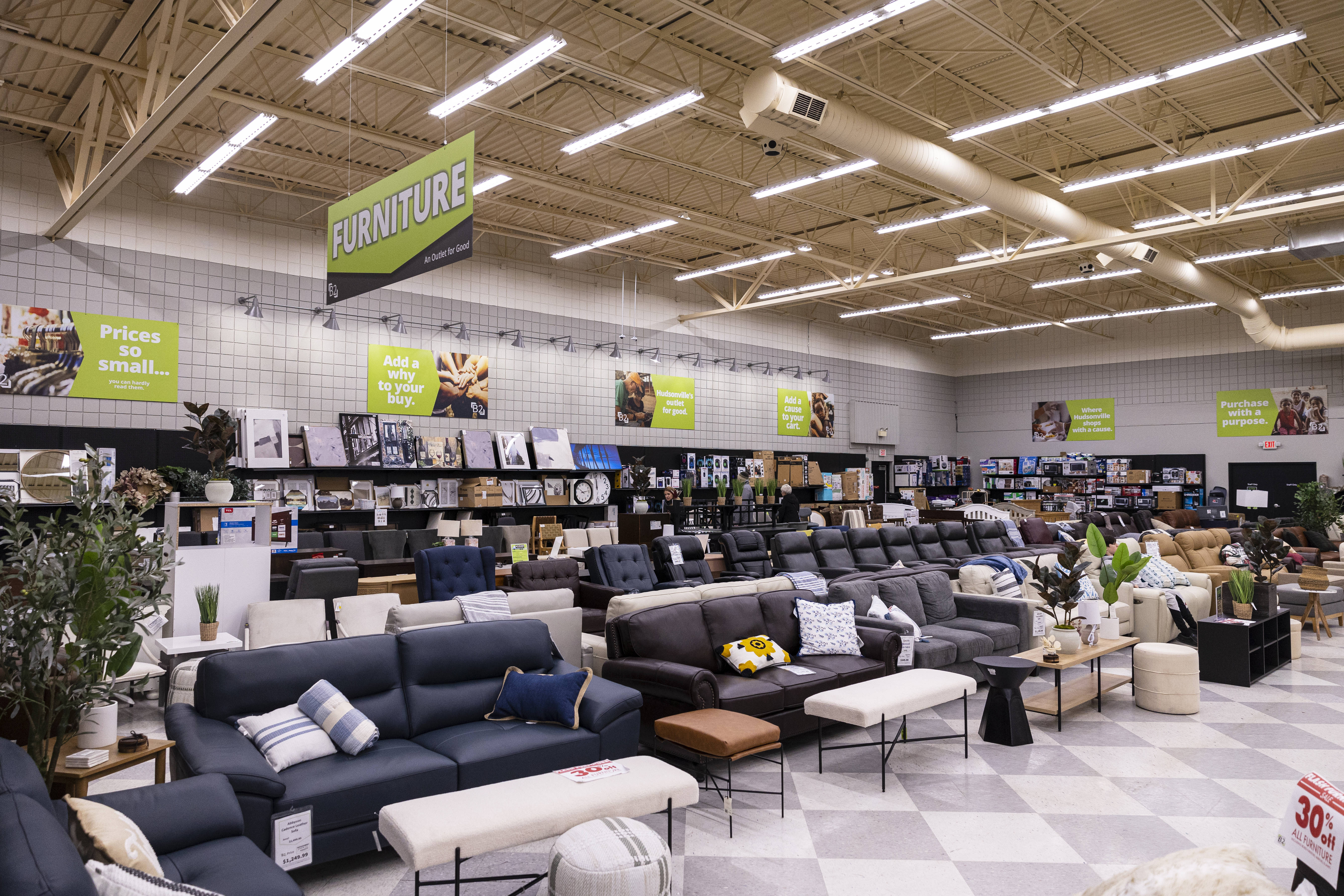 B2 Outlet Stores - mlive.com